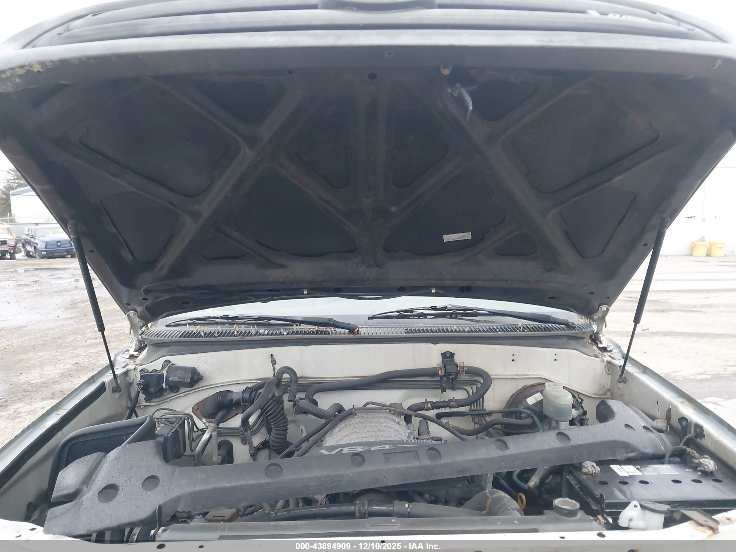 TOYOTA SEQUOIA image 10