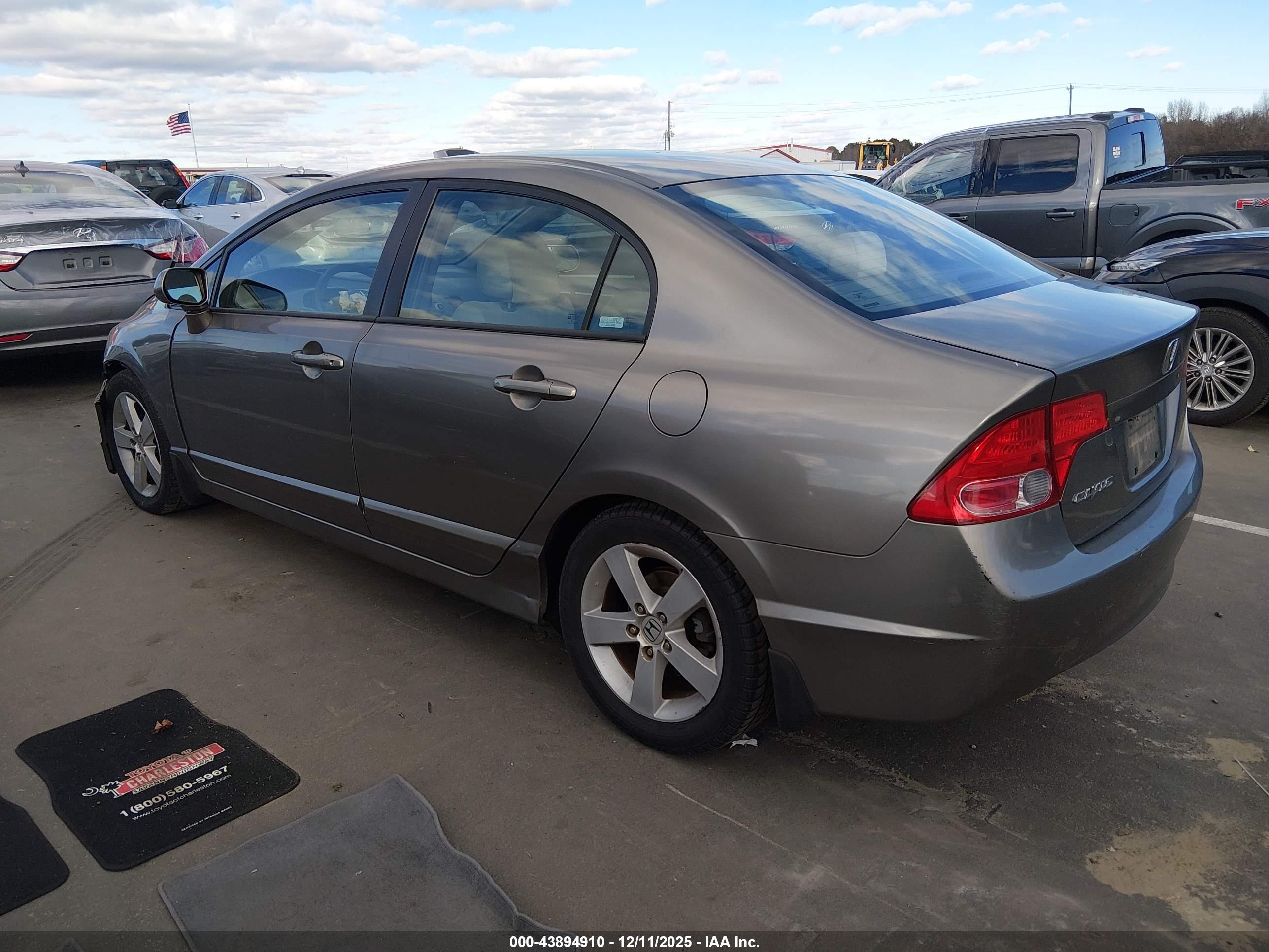 HONDA CIVIC image 3