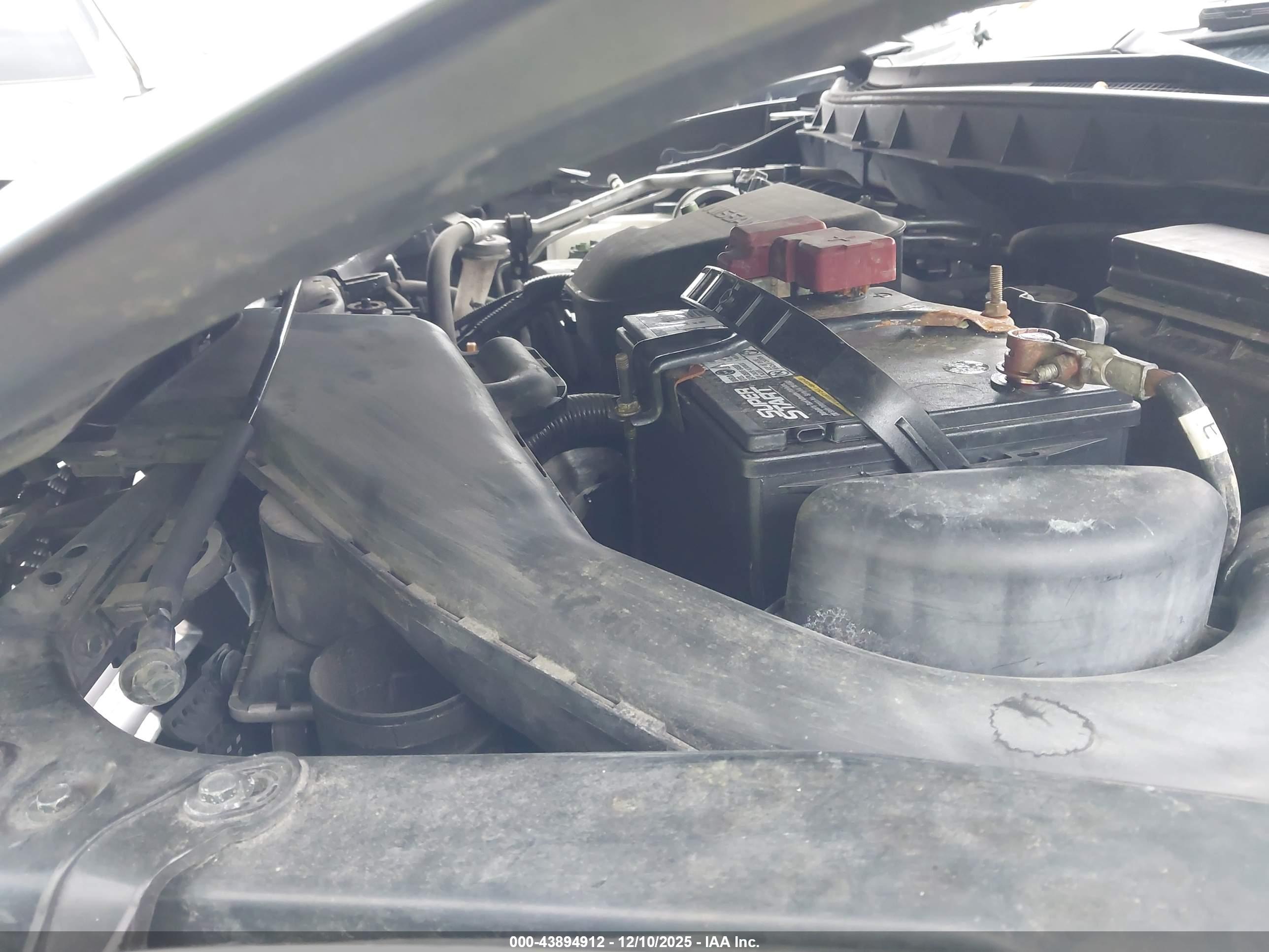 NISSAN ROGUE image 10