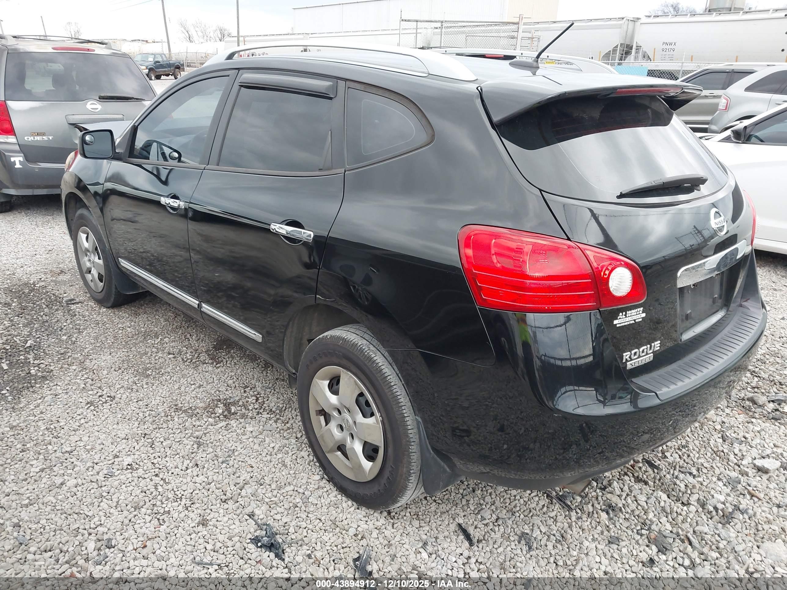 NISSAN ROGUE image 3
