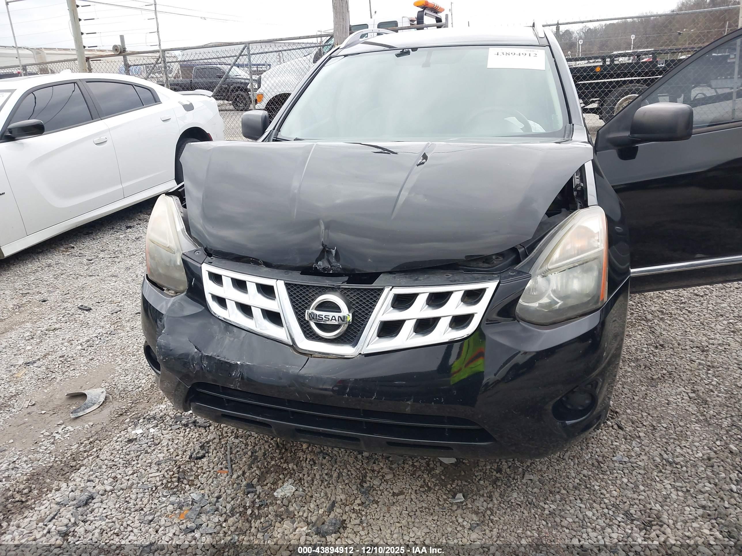 NISSAN ROGUE image 6
