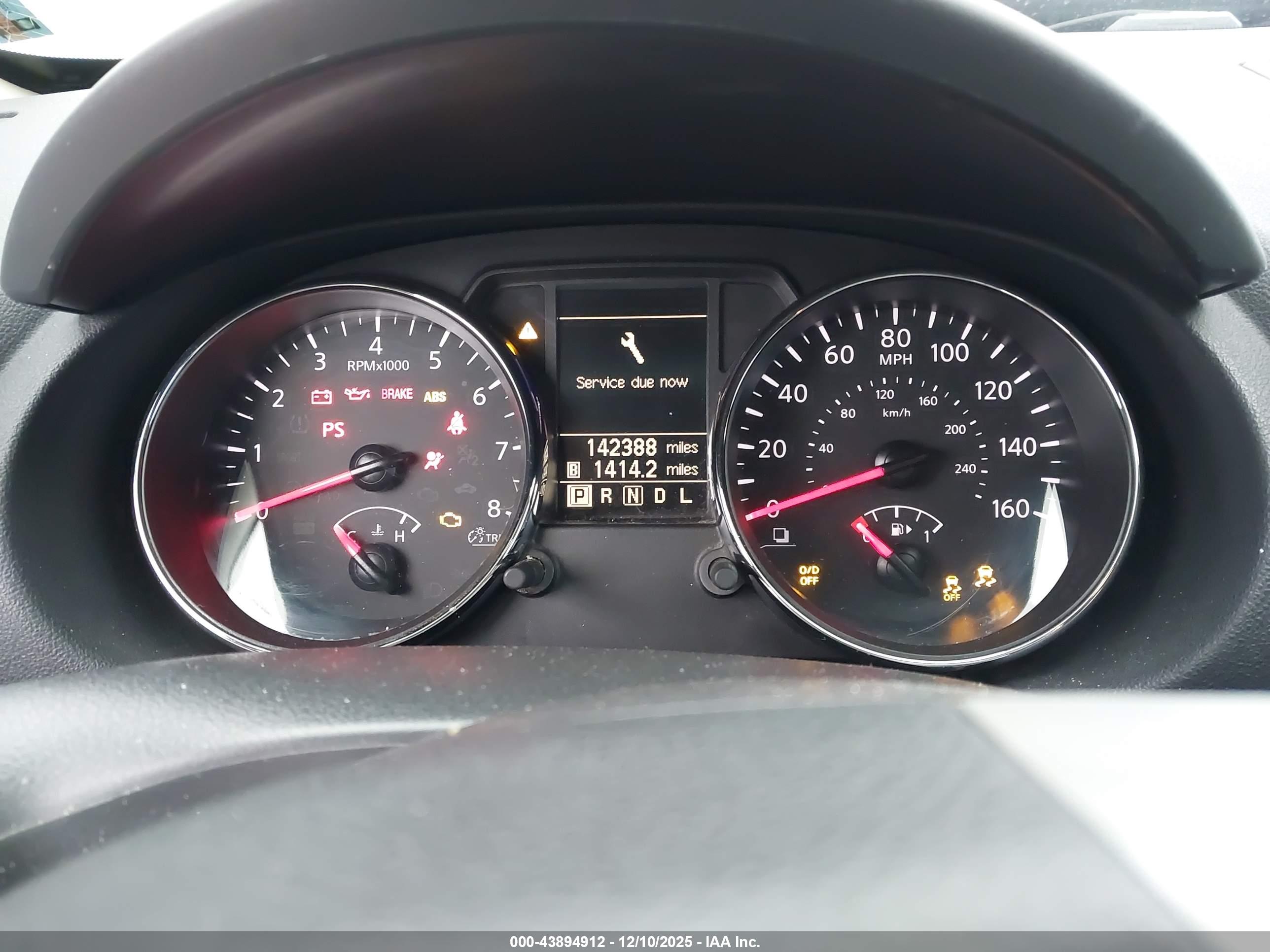 NISSAN ROGUE image 7