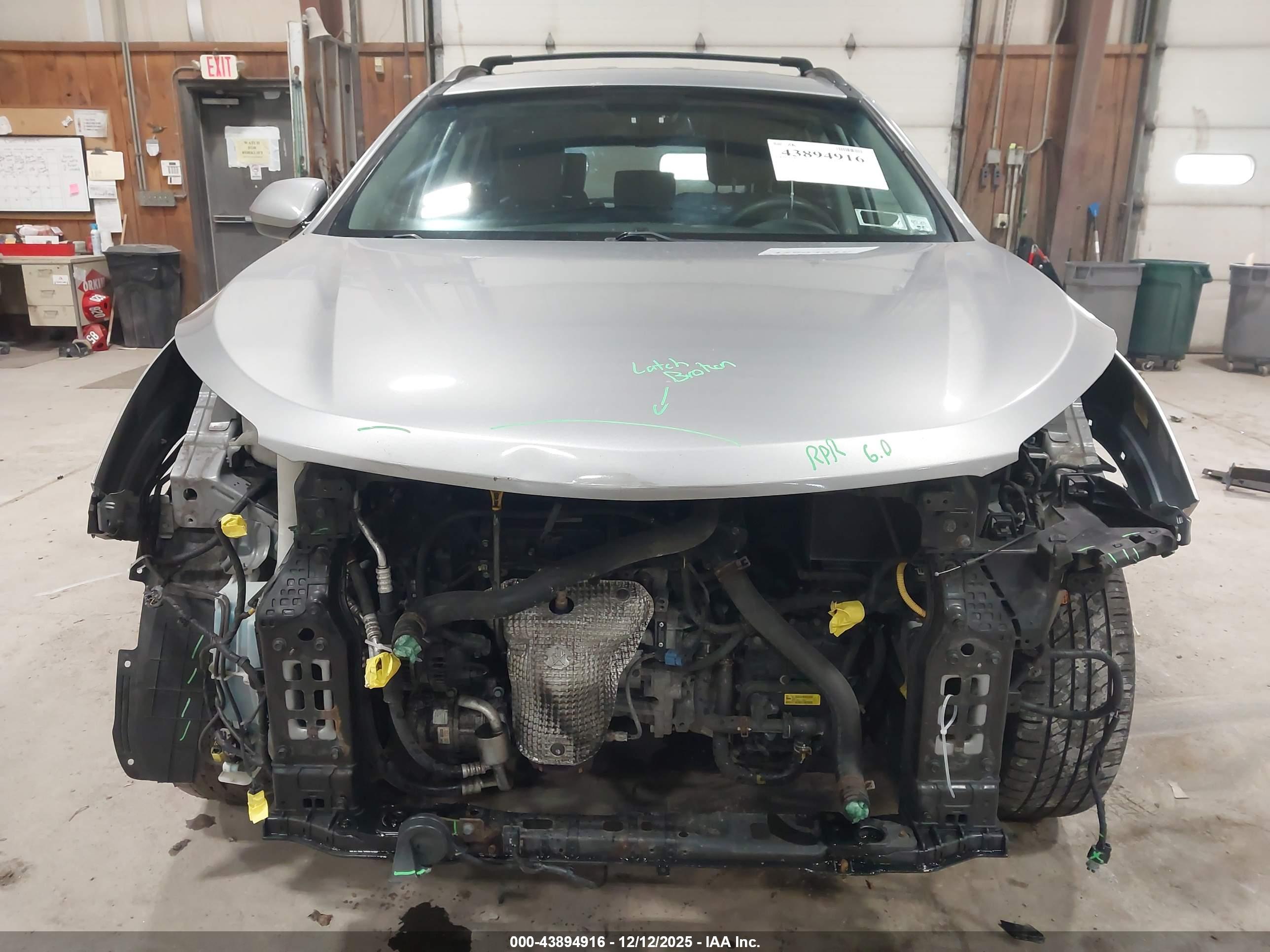 HYUNDAI SANTA image 6