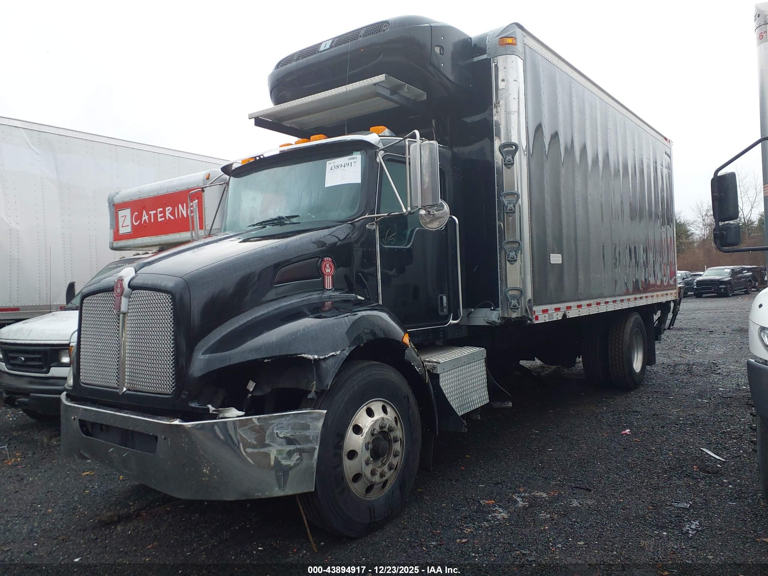 KENWORTH T3 image 2
