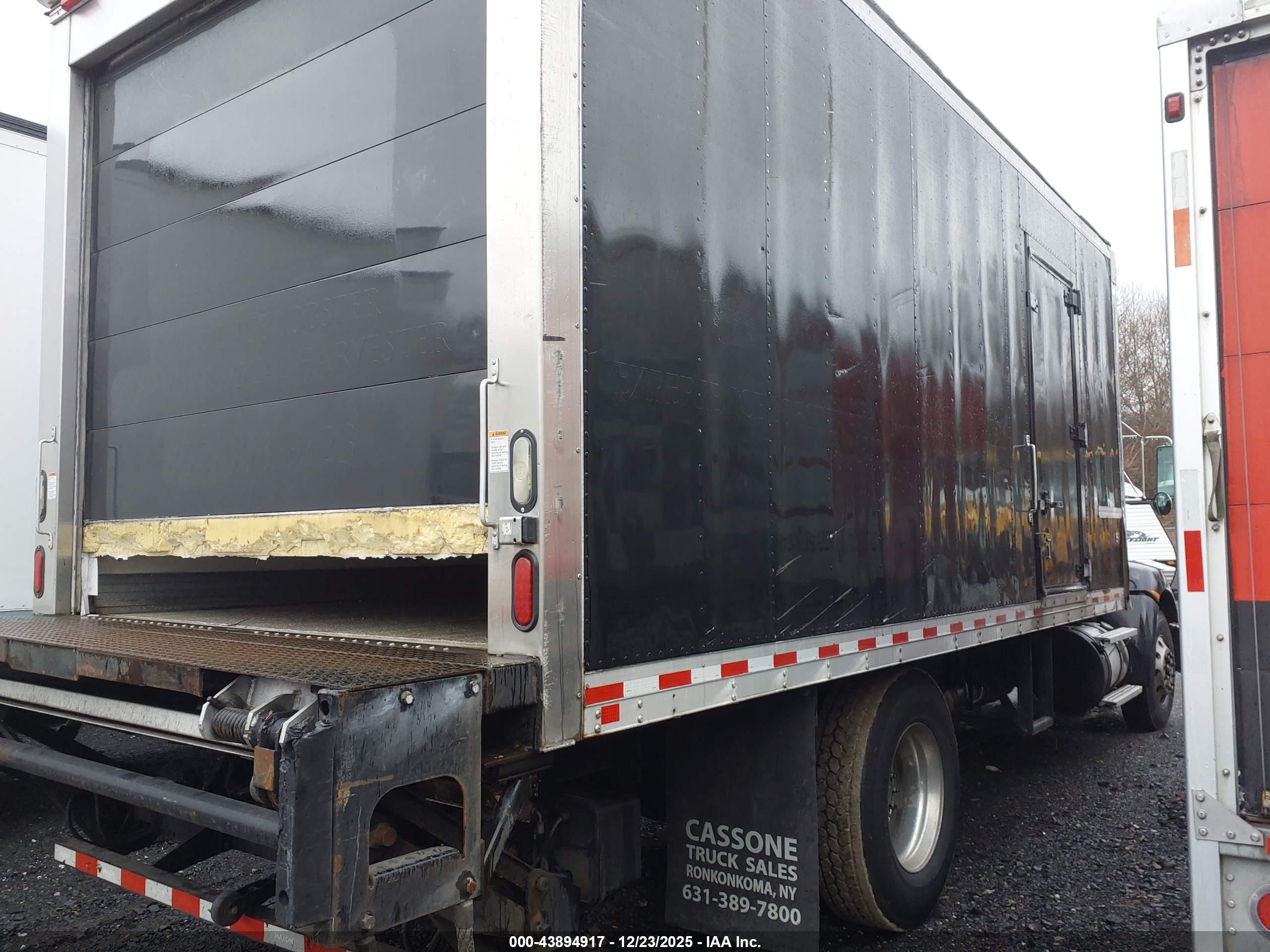 KENWORTH T3 image 4