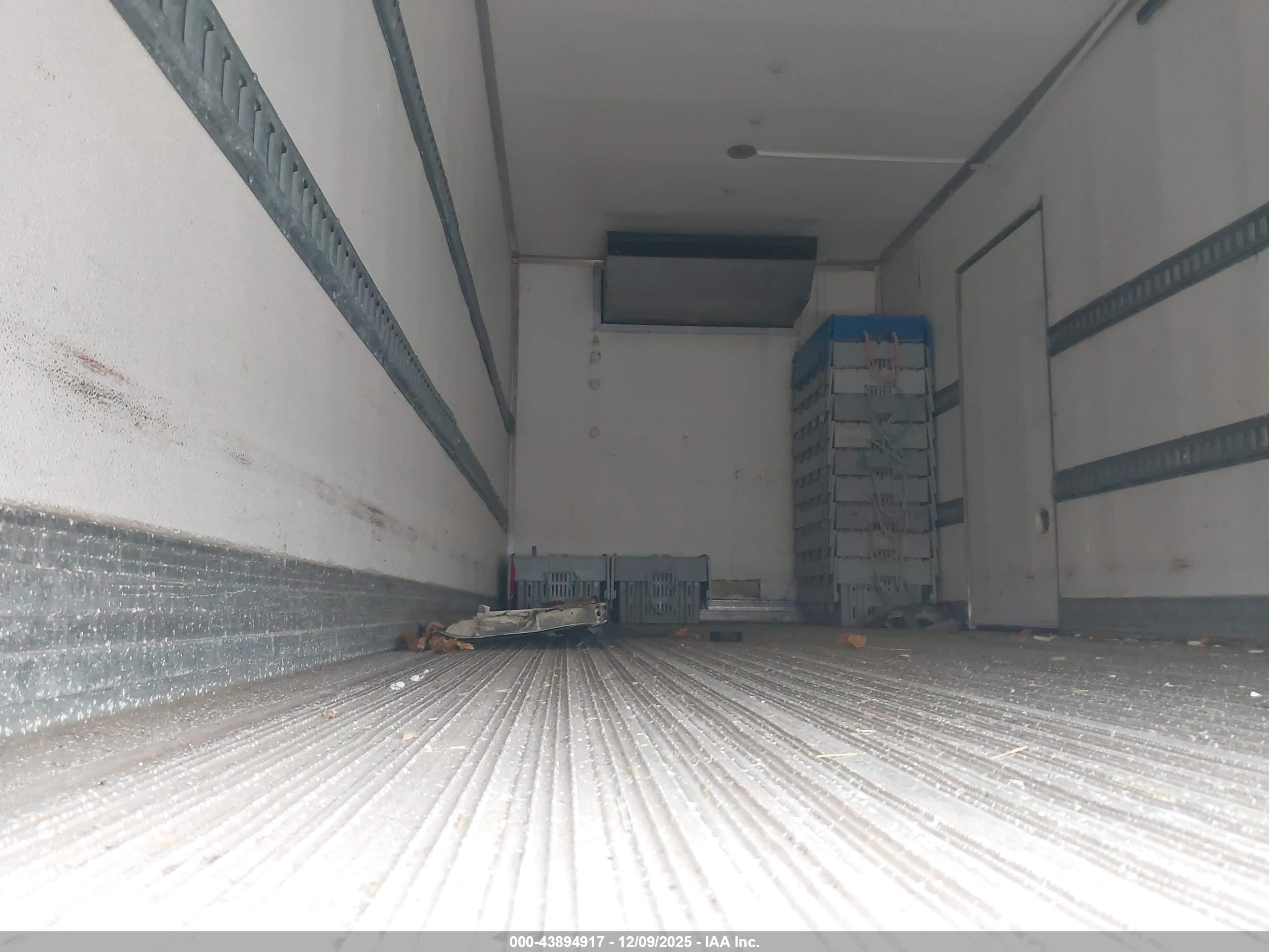 KENWORTH T3 image 8