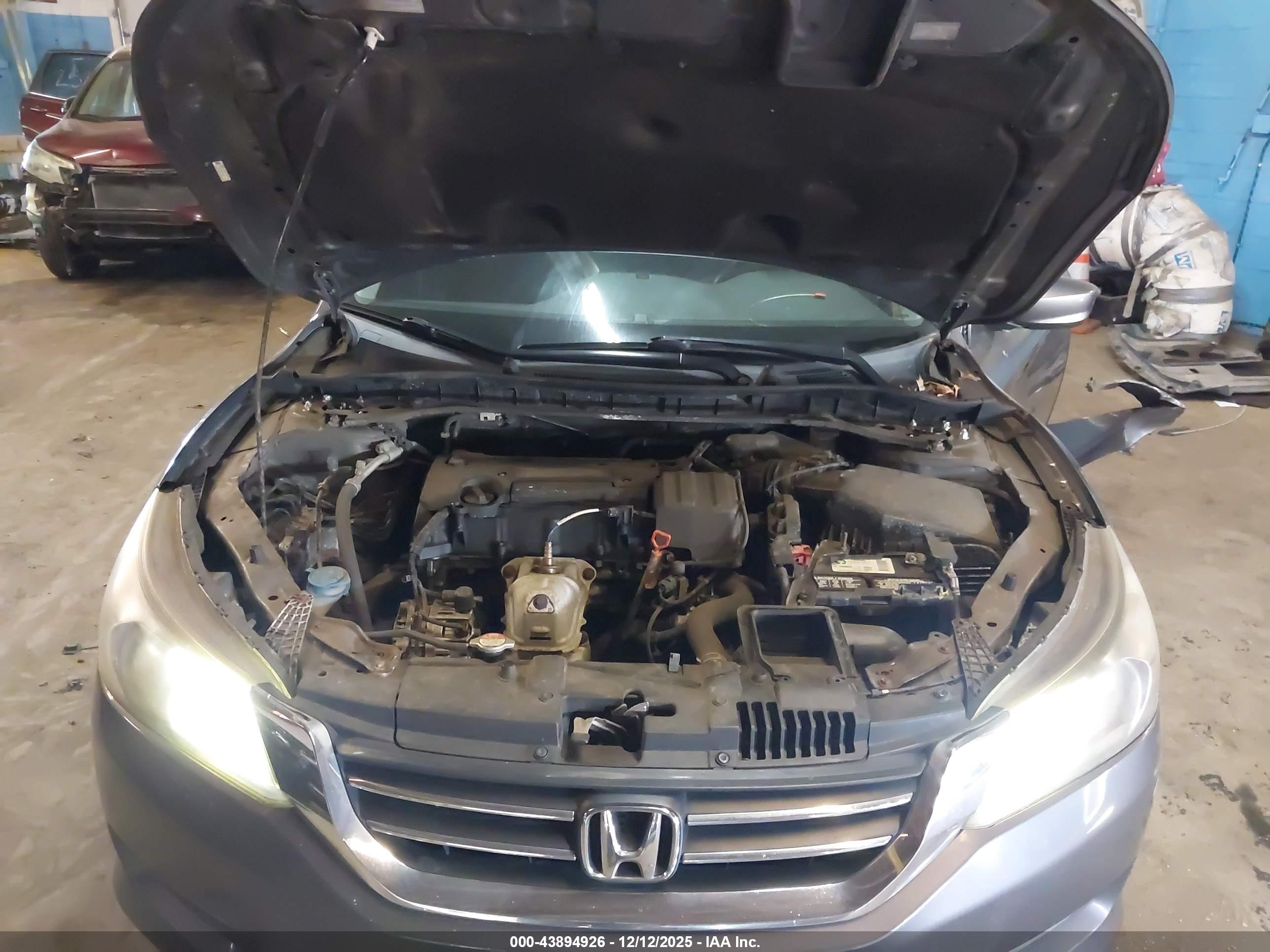 HONDA ACCORD image 10