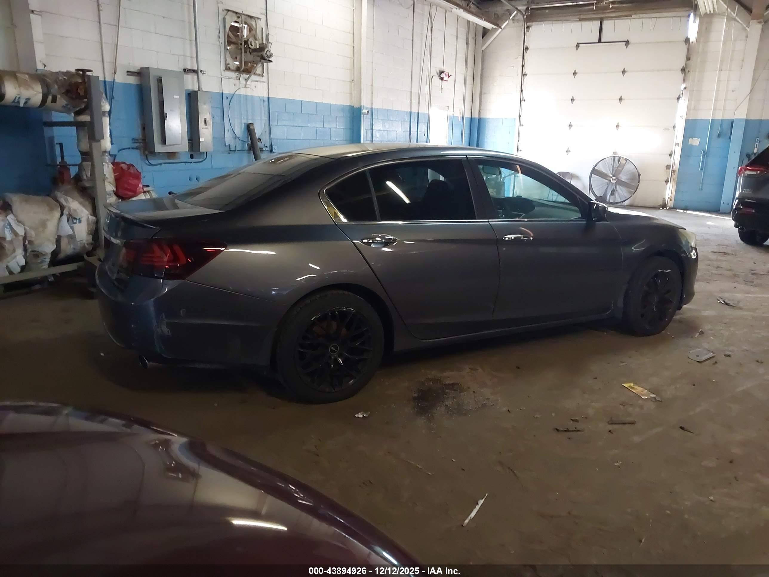 HONDA ACCORD image 4