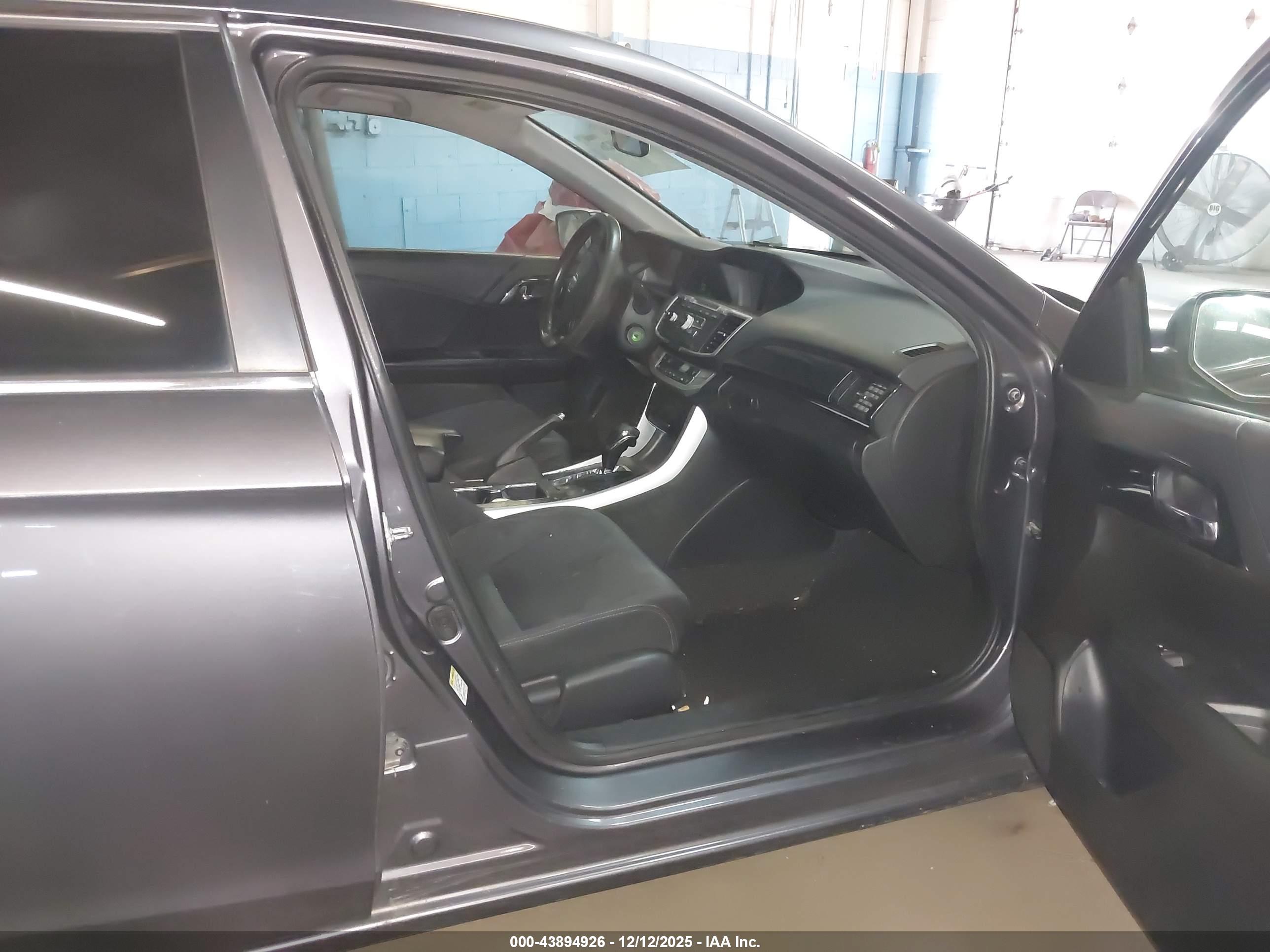 HONDA ACCORD image 5