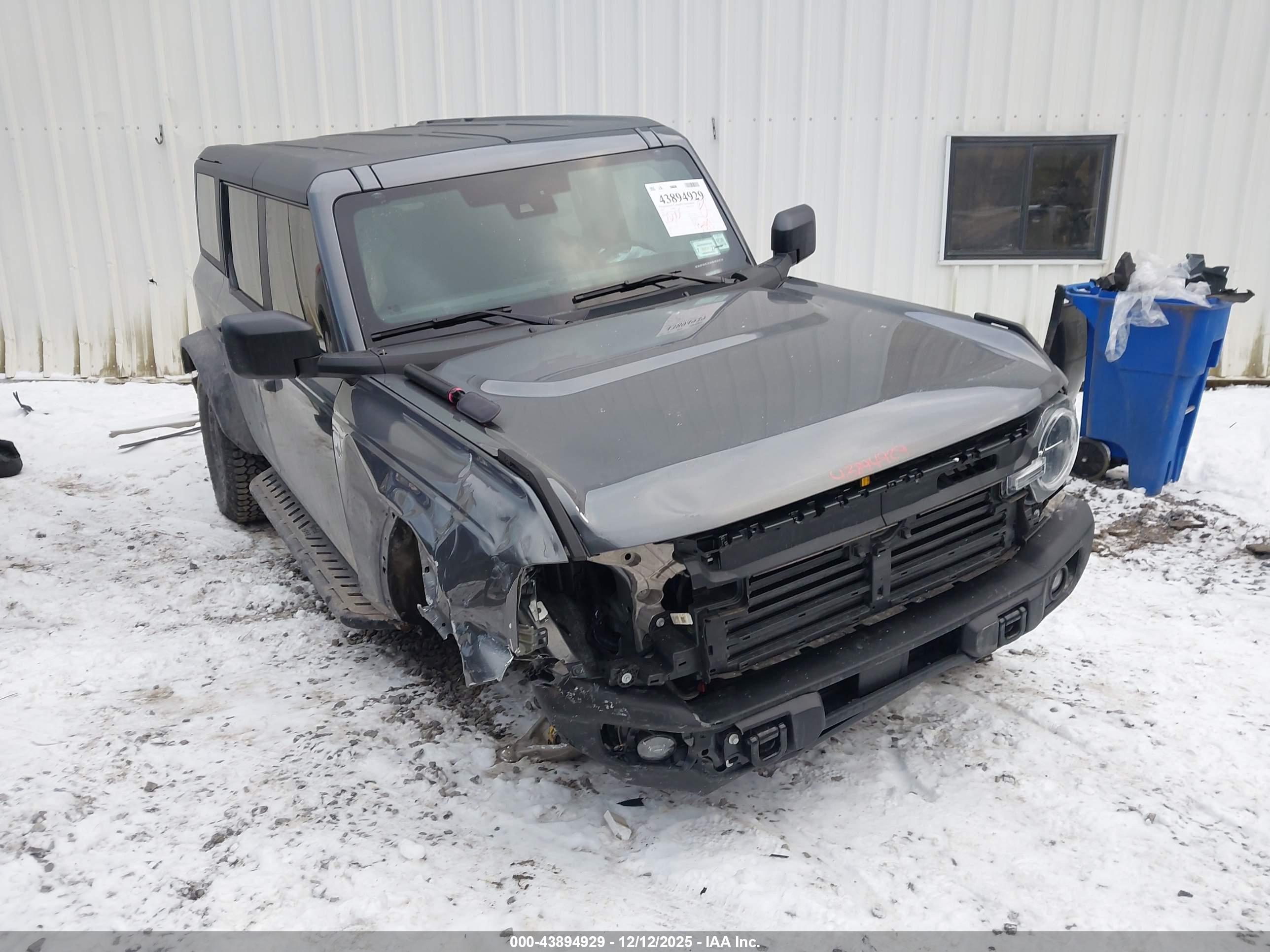 FORD BRONCO image 6