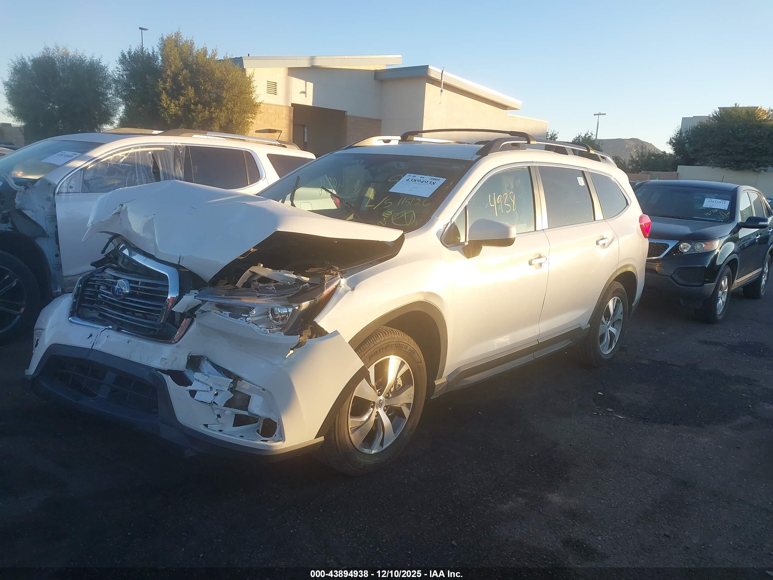 SUBARU ASCENT image 2