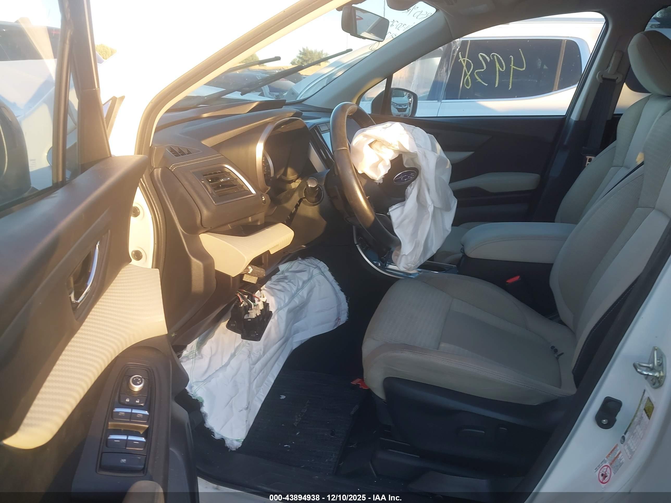 SUBARU ASCENT image 5