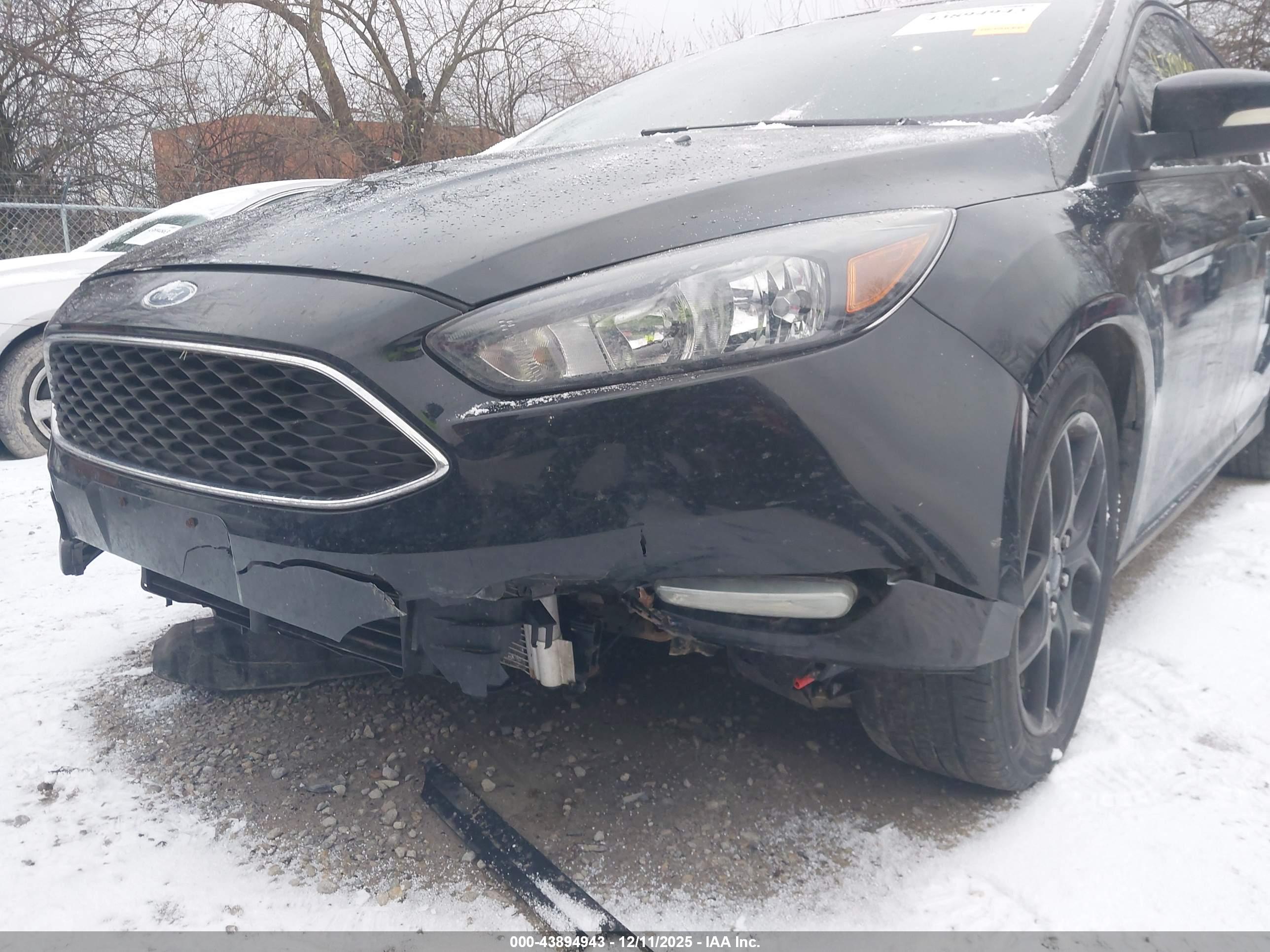 FORD FOCUS image 6
