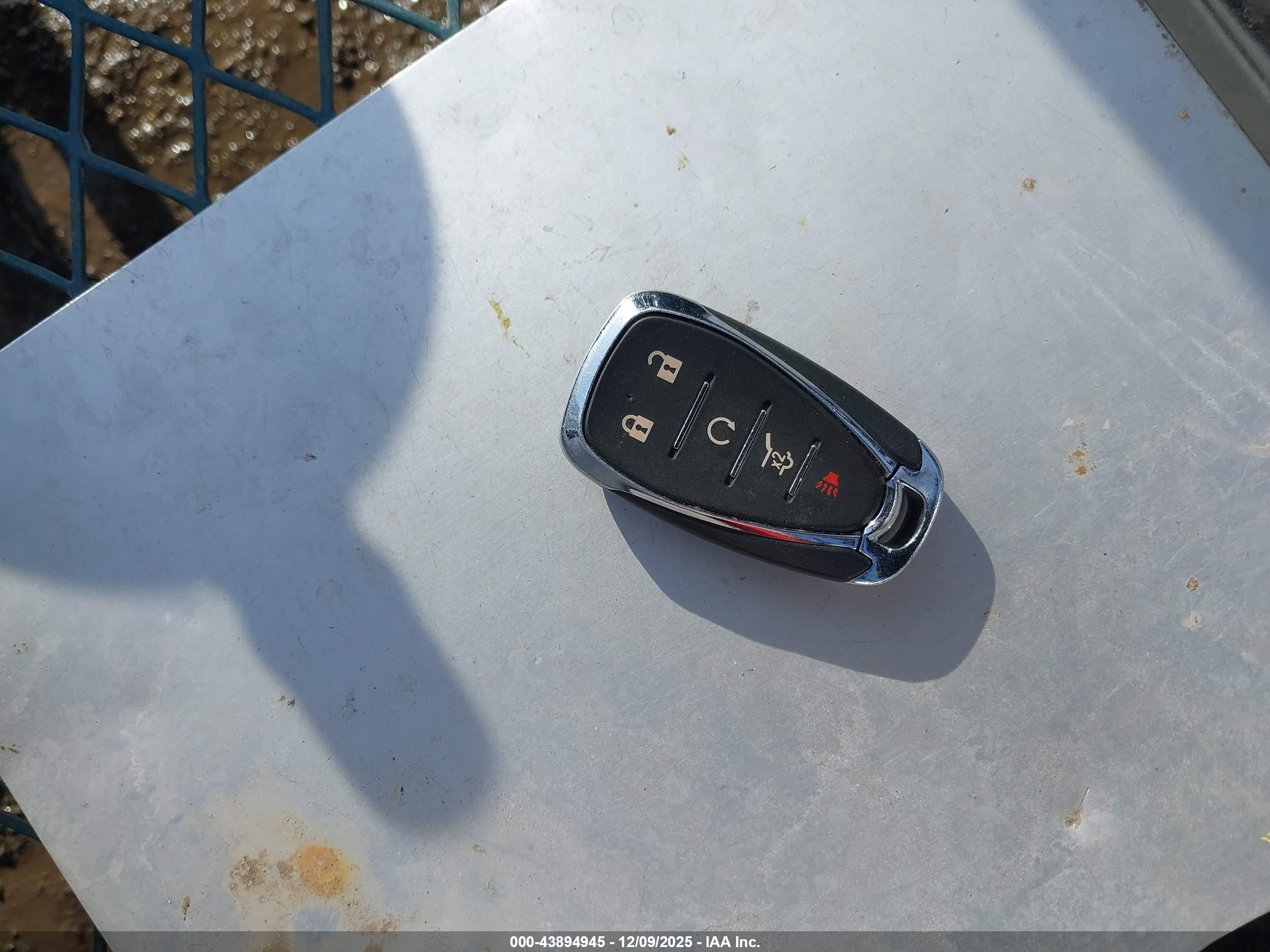 CHEVROLET EQUINOX image 11