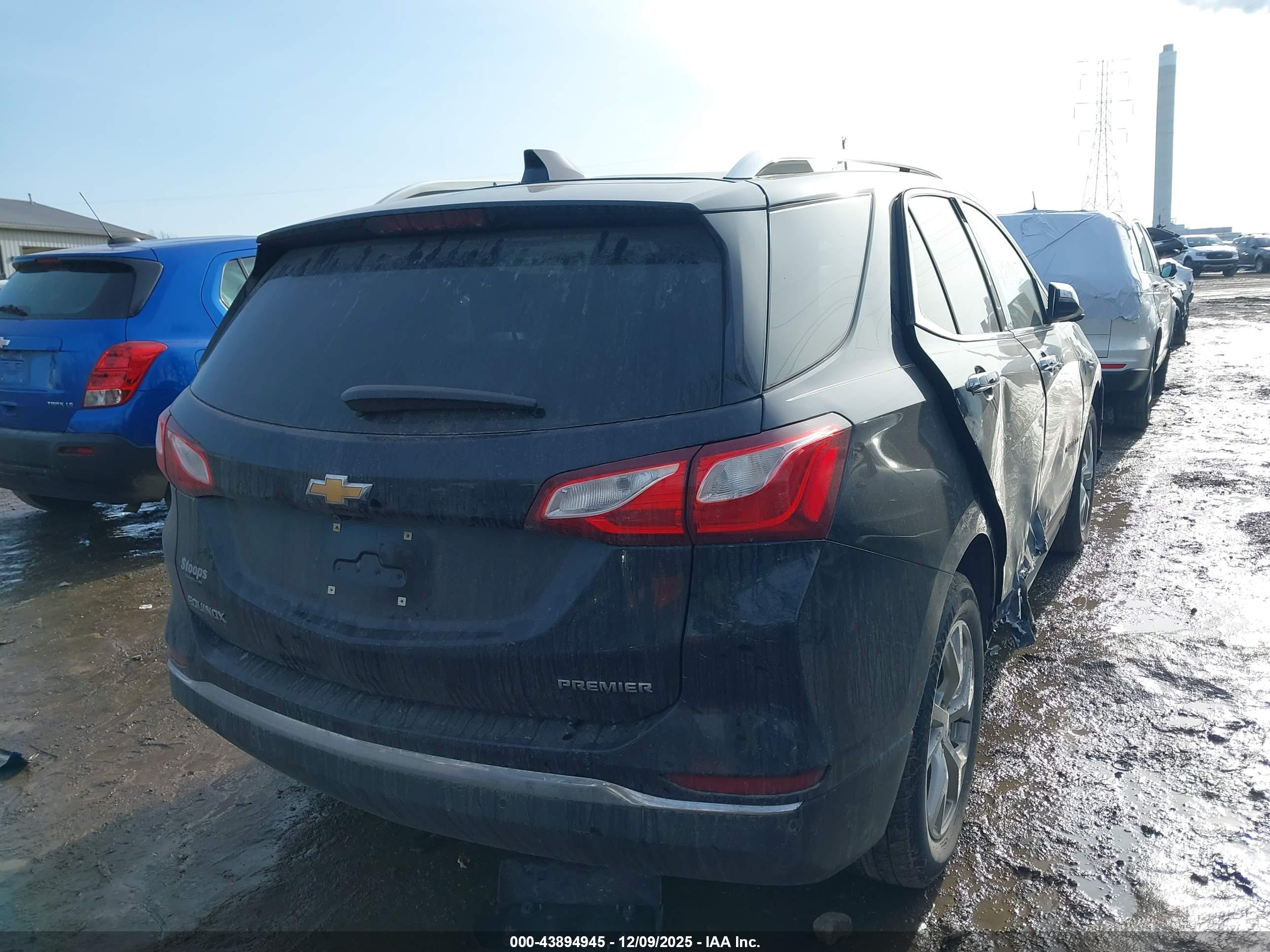 CHEVROLET EQUINOX image 4