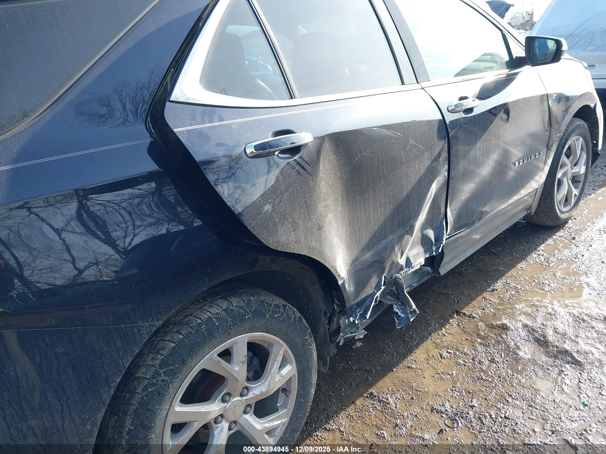 CHEVROLET EQUINOX image 6