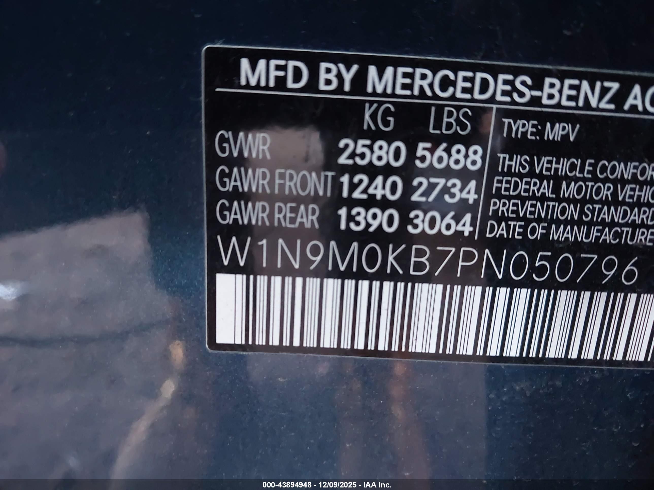 MERCEDES-BENZ EQB image 9