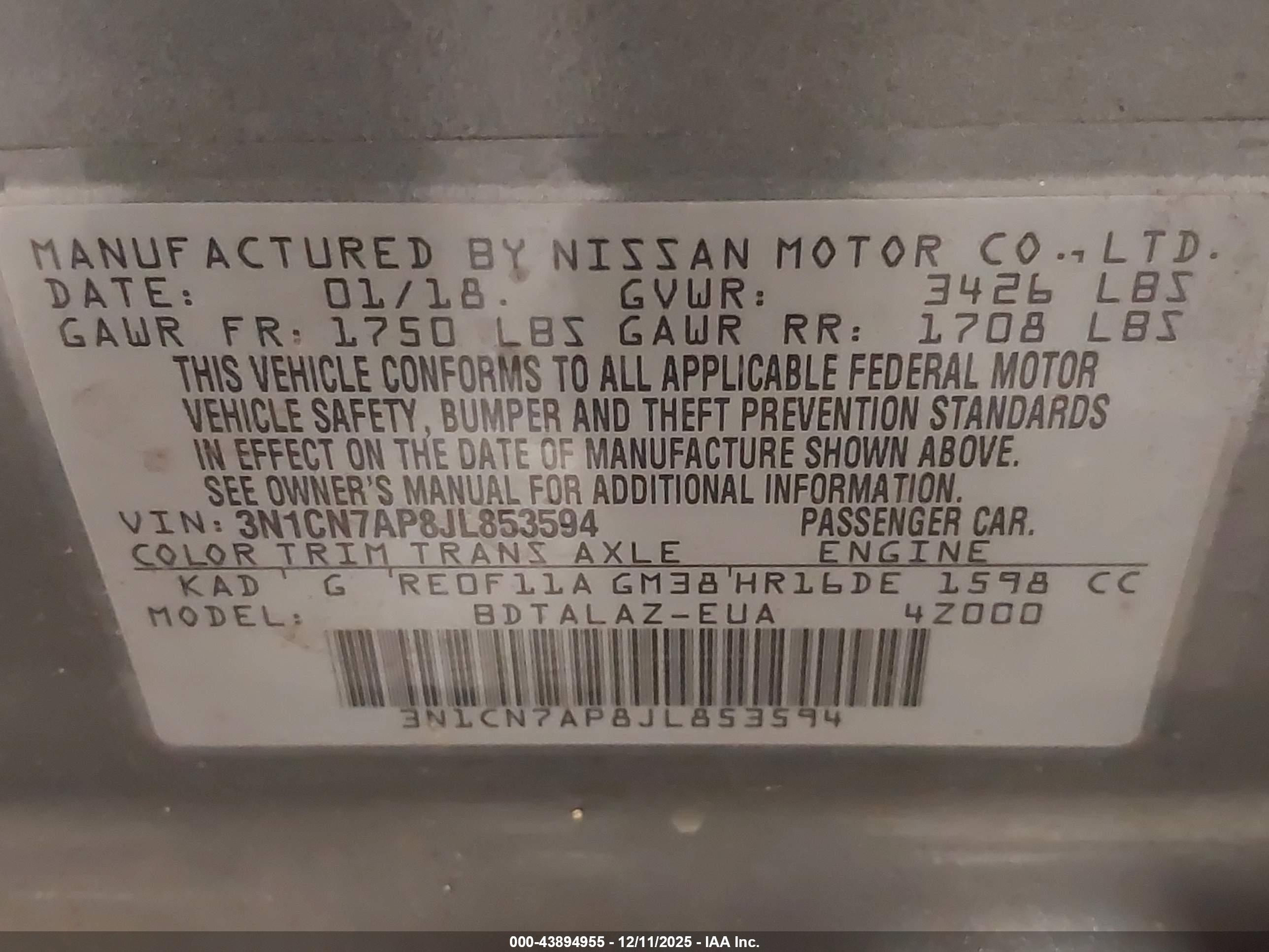 NISSAN VERSA image 9