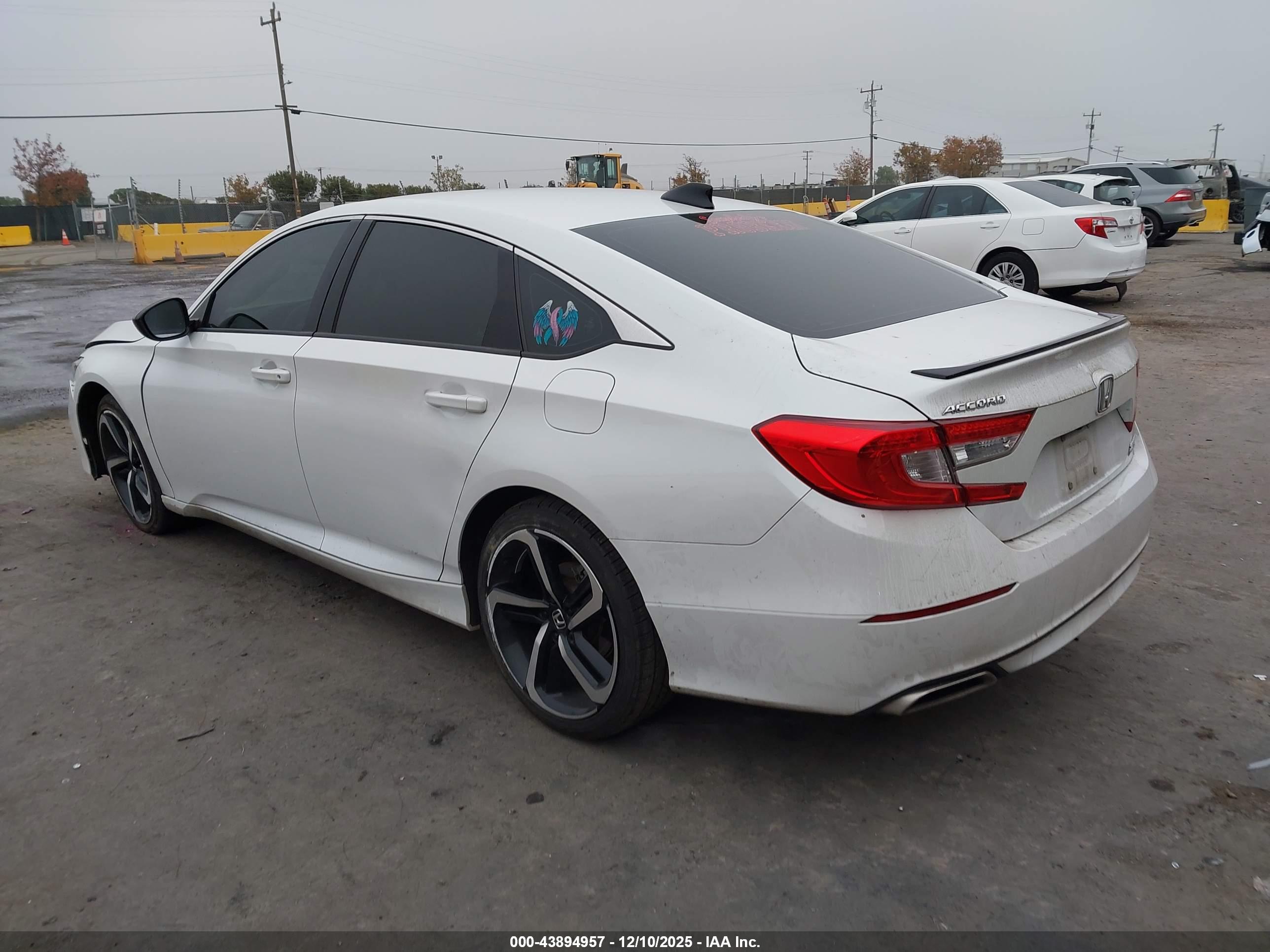 HONDA ACCORD image 3
