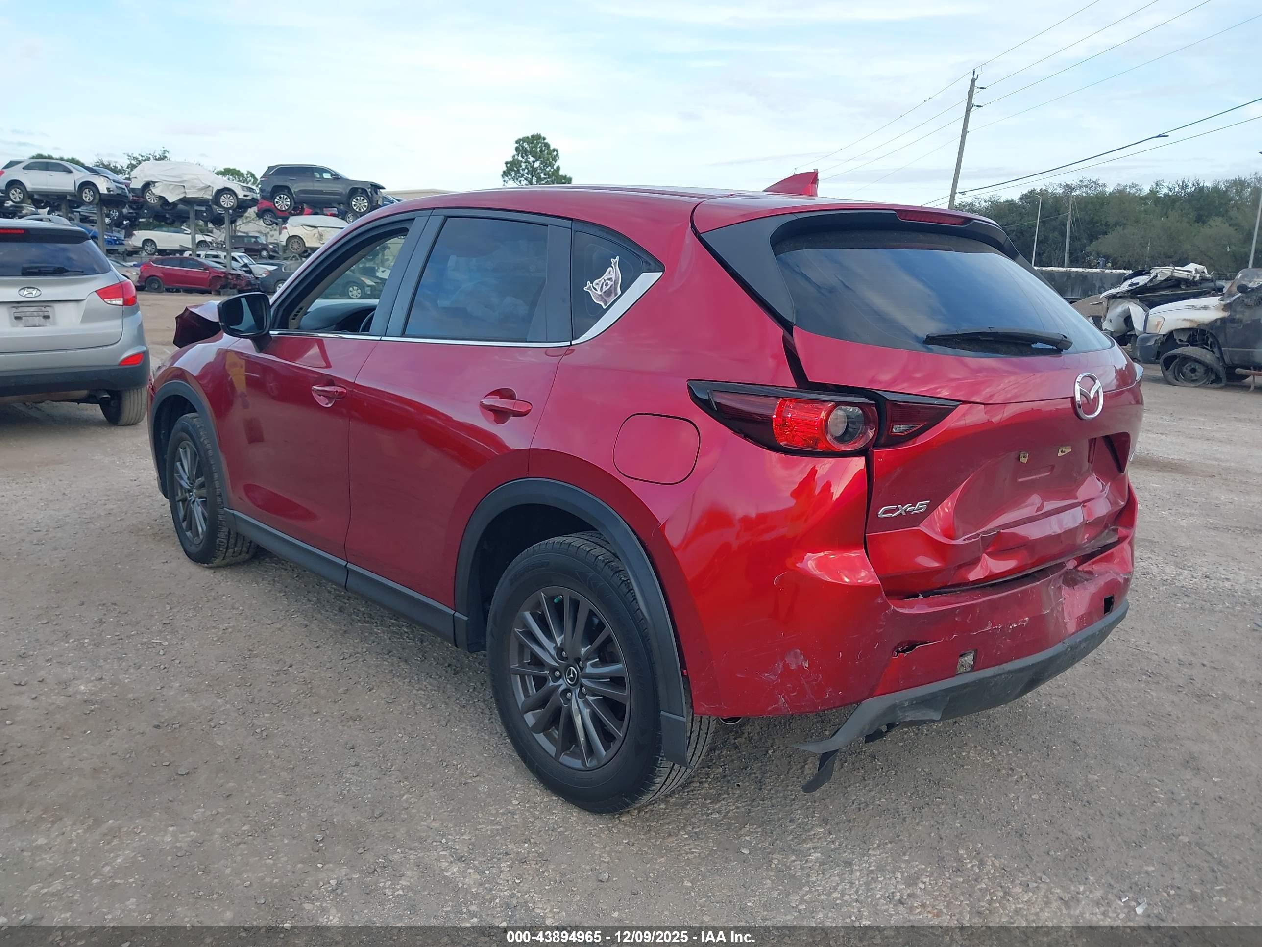 MAZDA CX-5 image 3