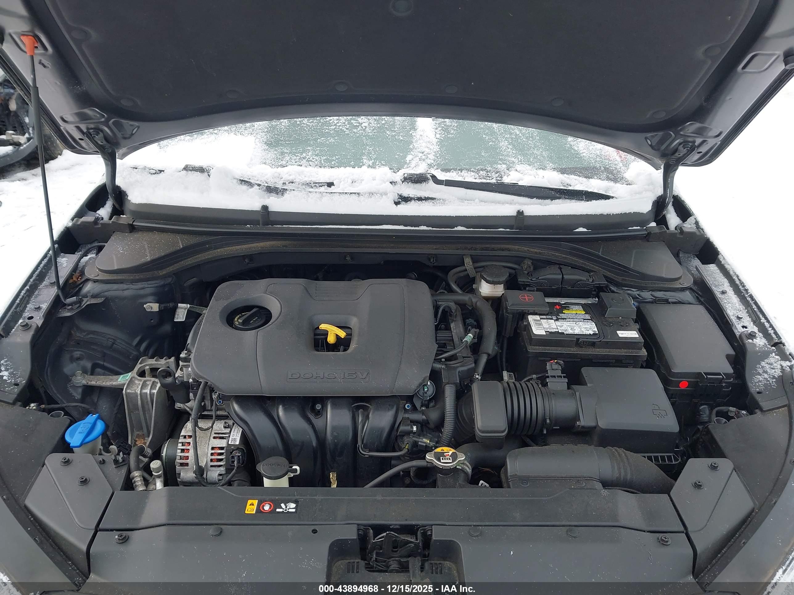 HYUNDAI ELANTRA image 10
