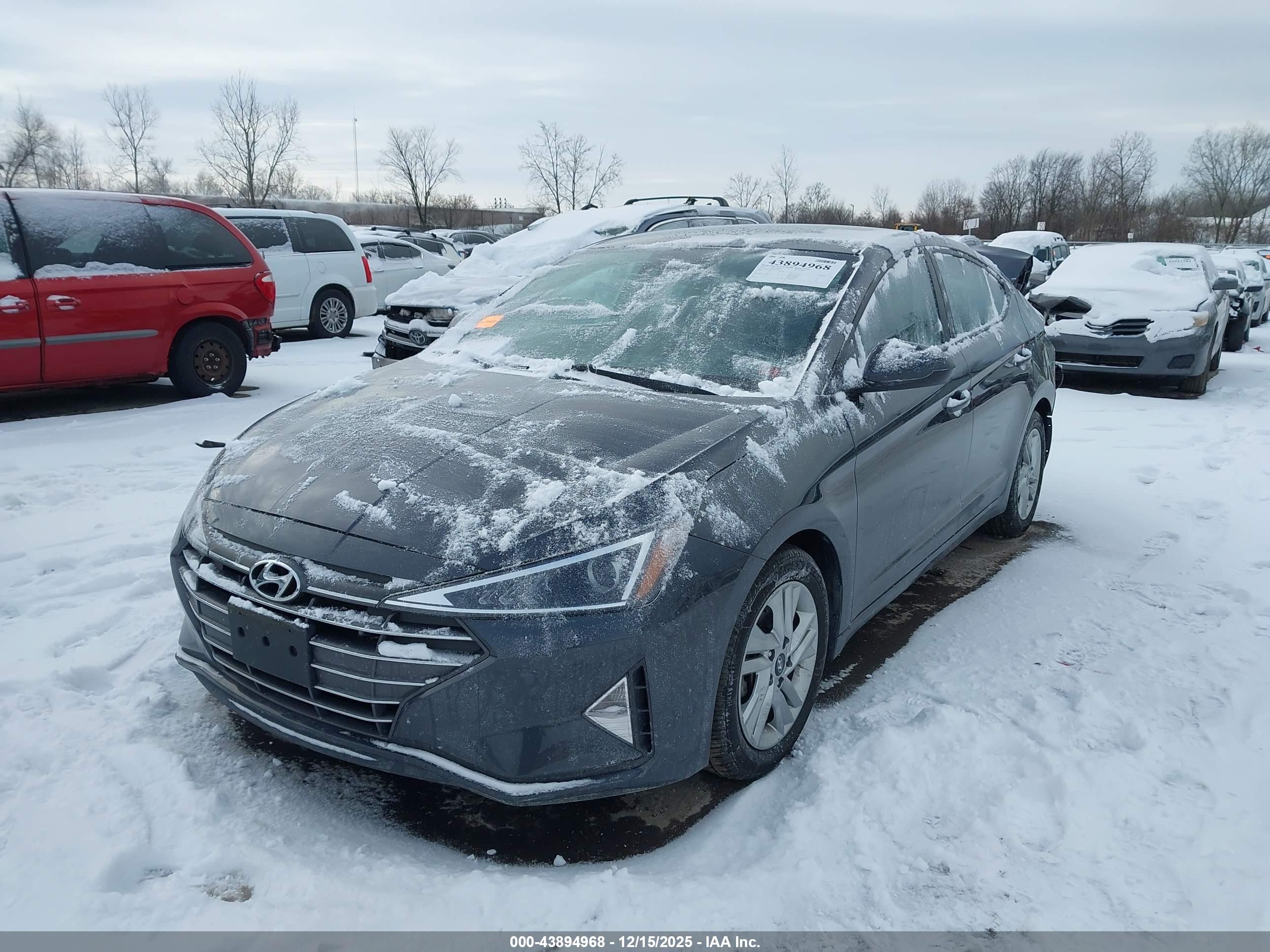 HYUNDAI ELANTRA image 2