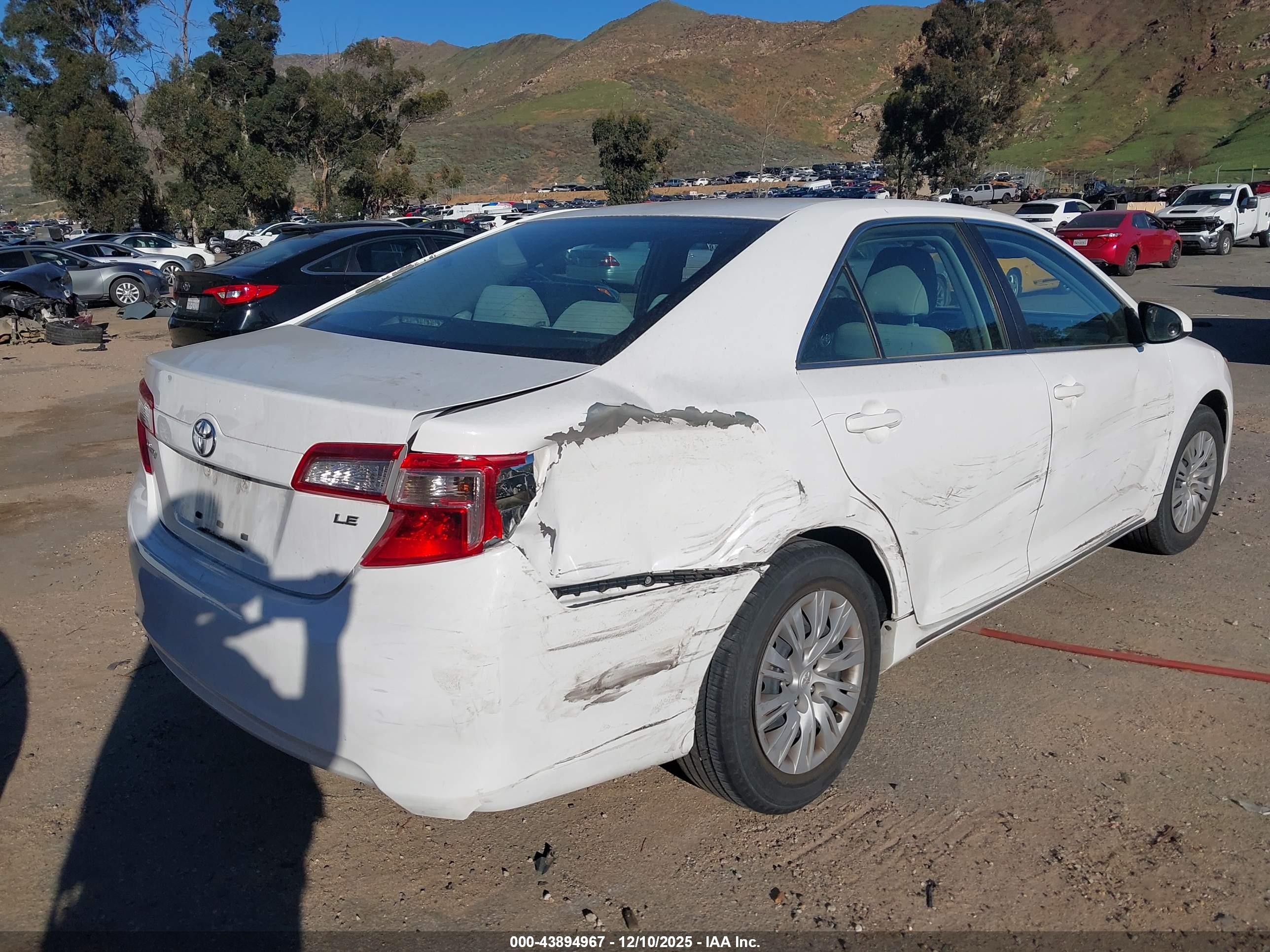 TOYOTA CAMRY image 4