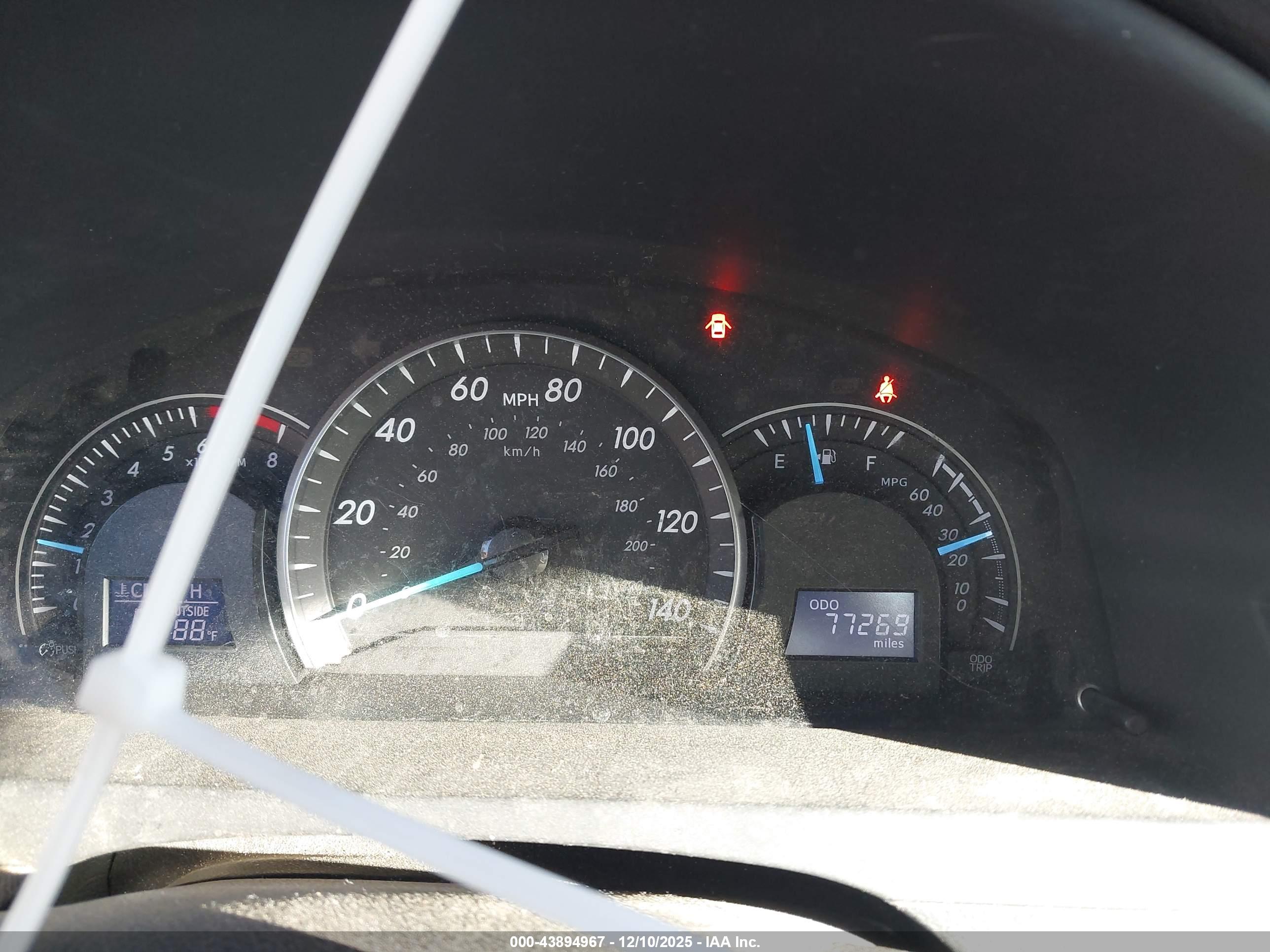 TOYOTA CAMRY image 7