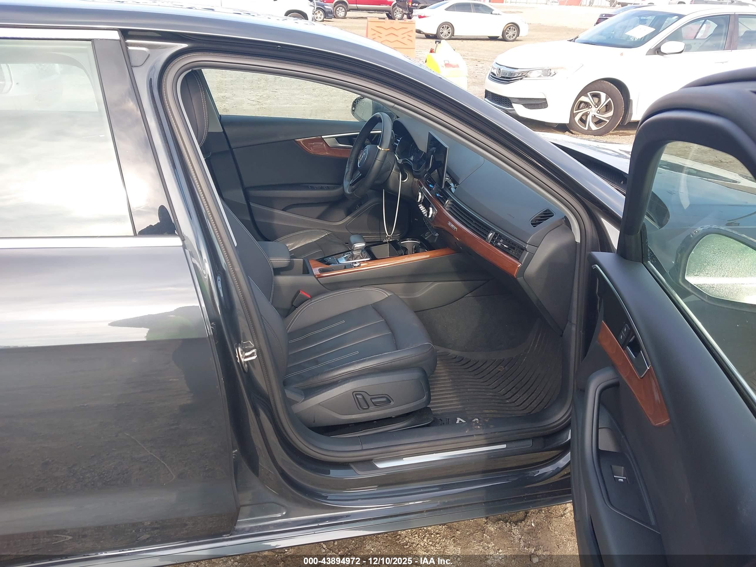 AUDI A4 image 5