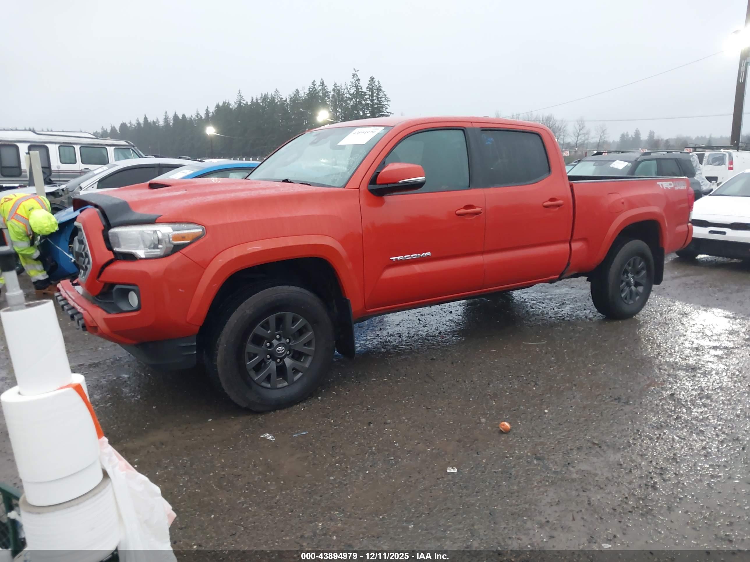 TOYOTA TACOMA image 2
