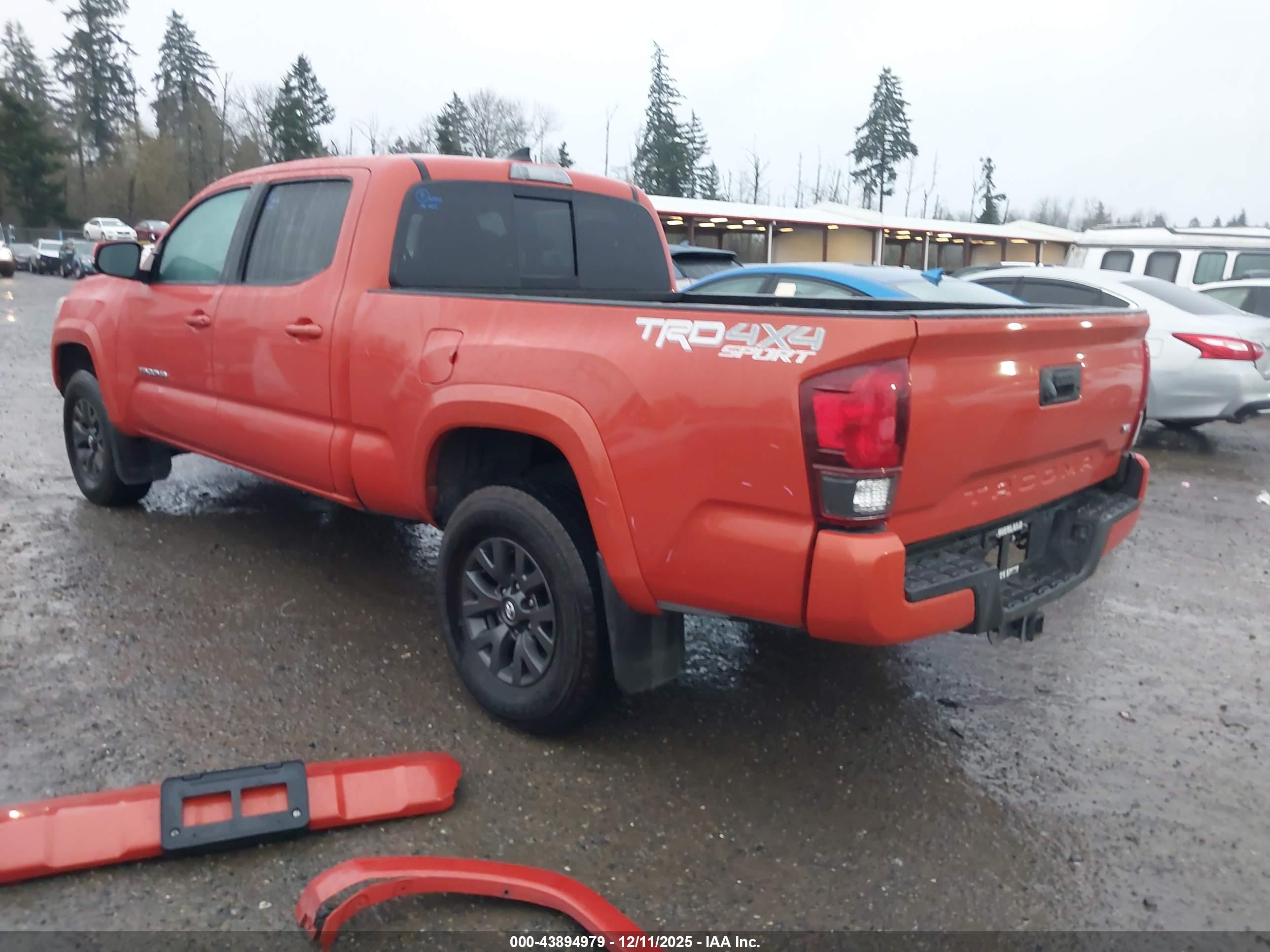 TOYOTA TACOMA image 3