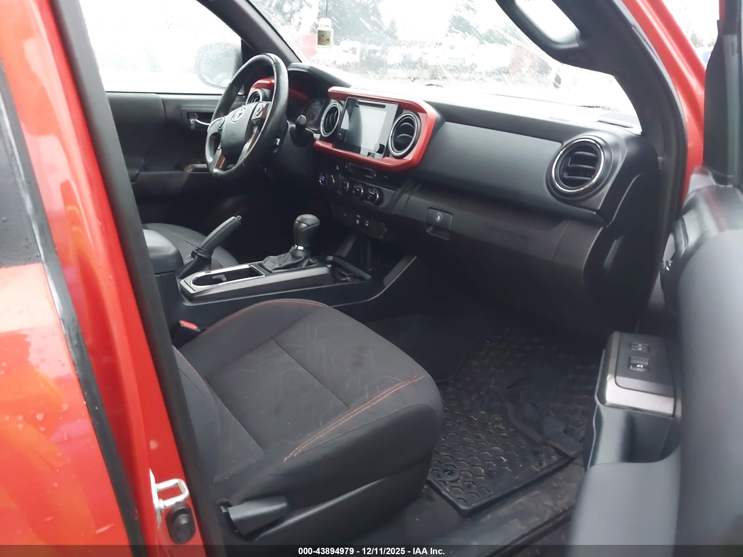 TOYOTA TACOMA image 5