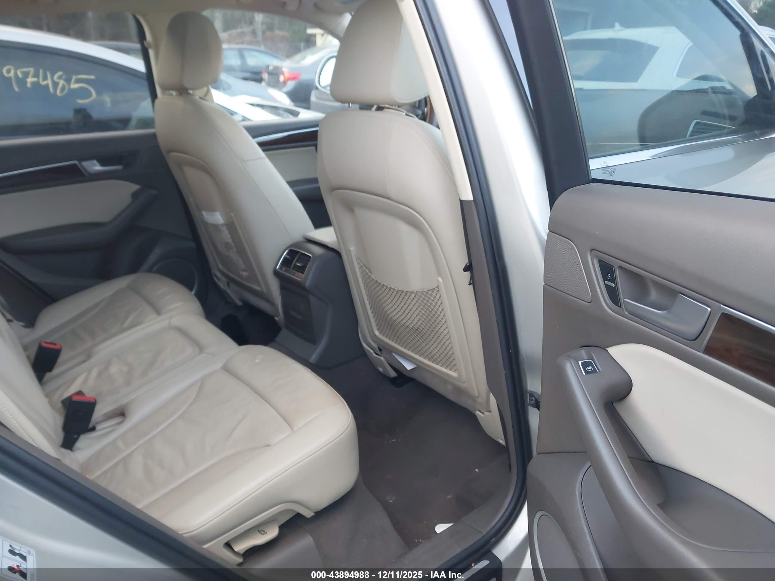 AUDI Q5 image 8