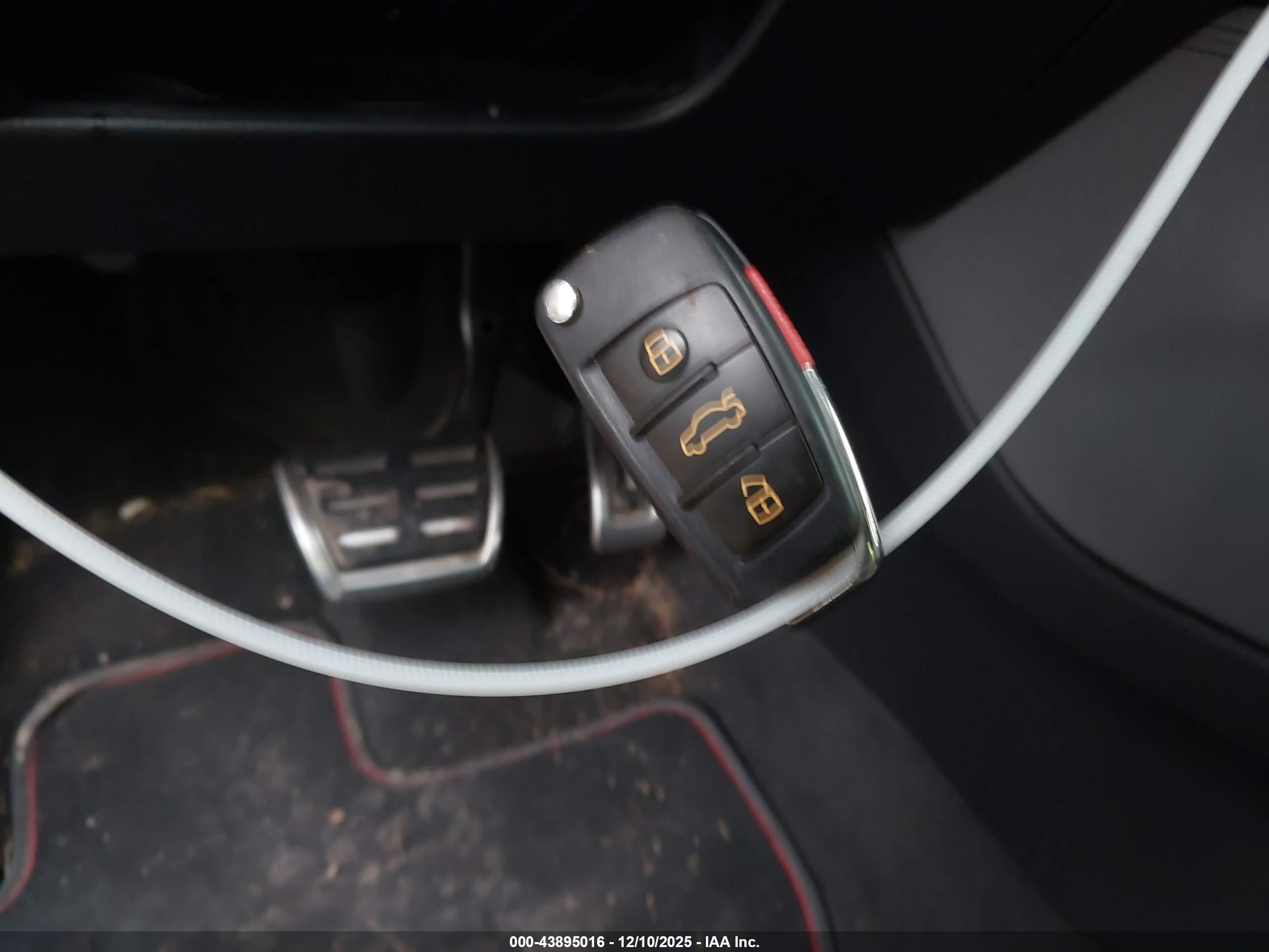 AUDI S3 image 11