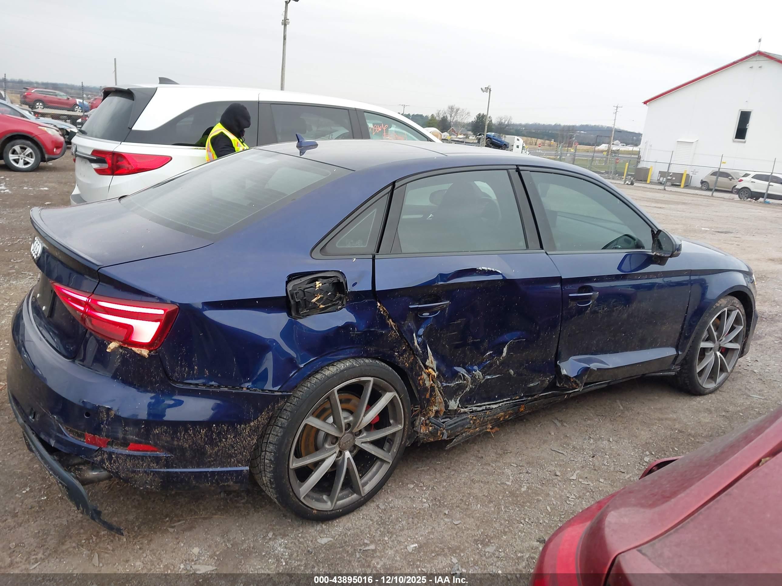 AUDI S3 image 6