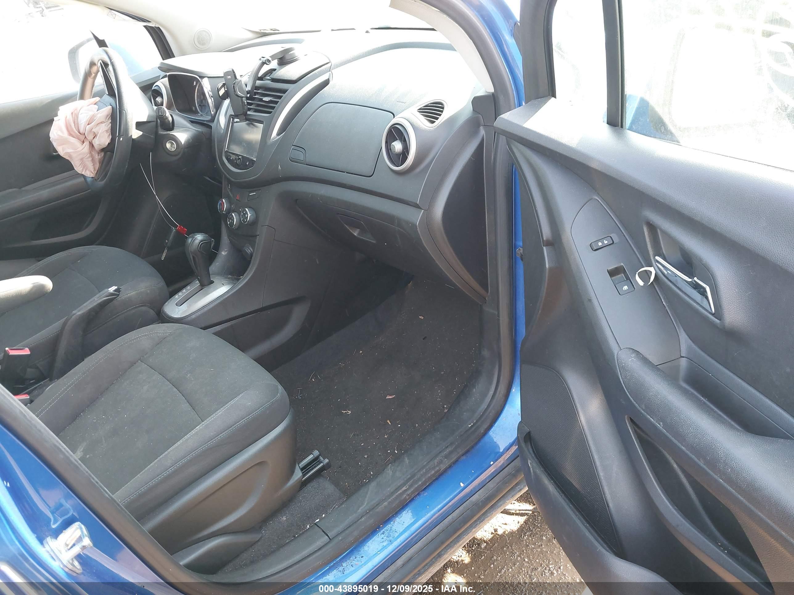 CHEVROLET TRAX image 5