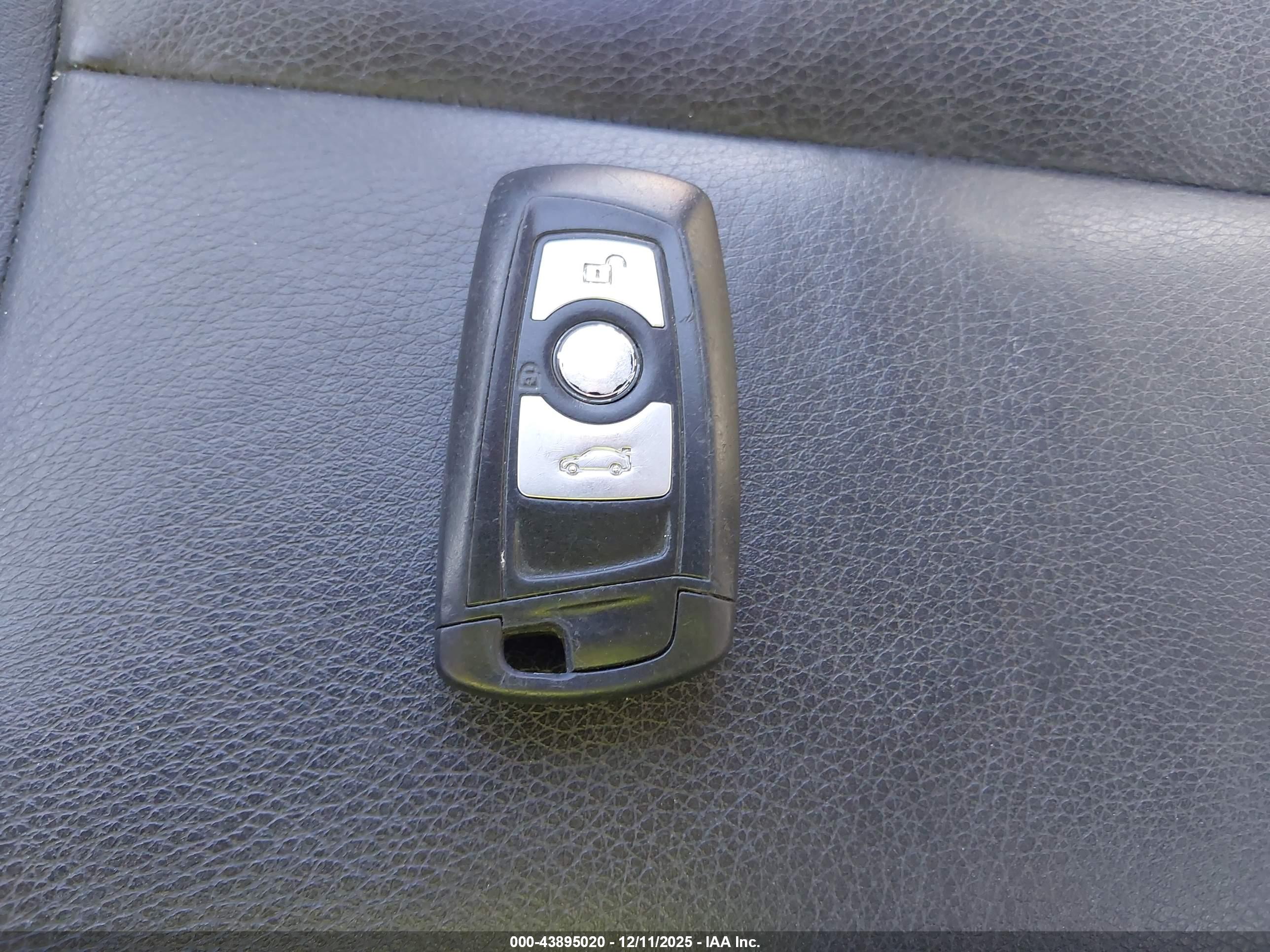 BMW 328I image 11