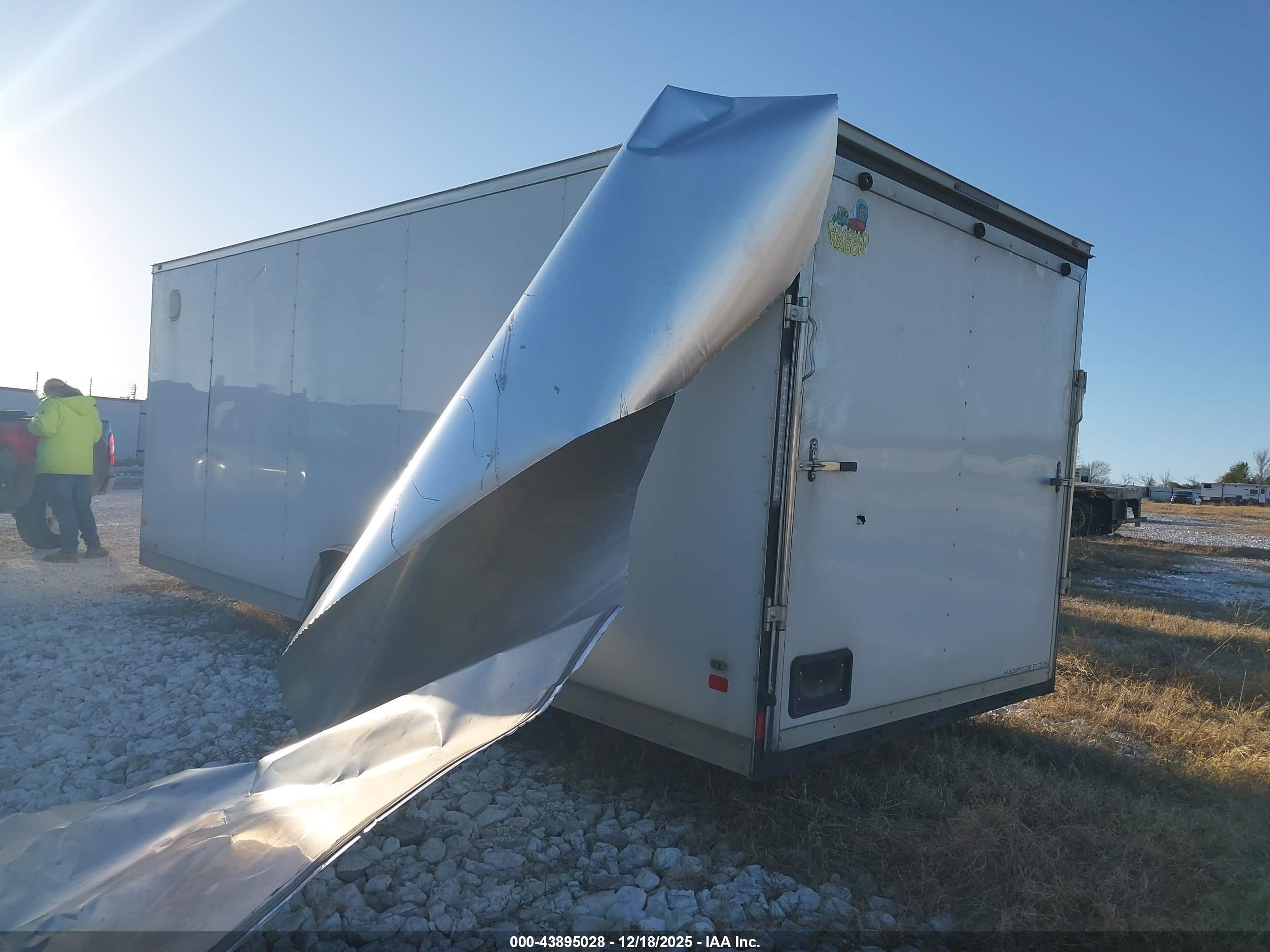 COVERED WAGON image 3