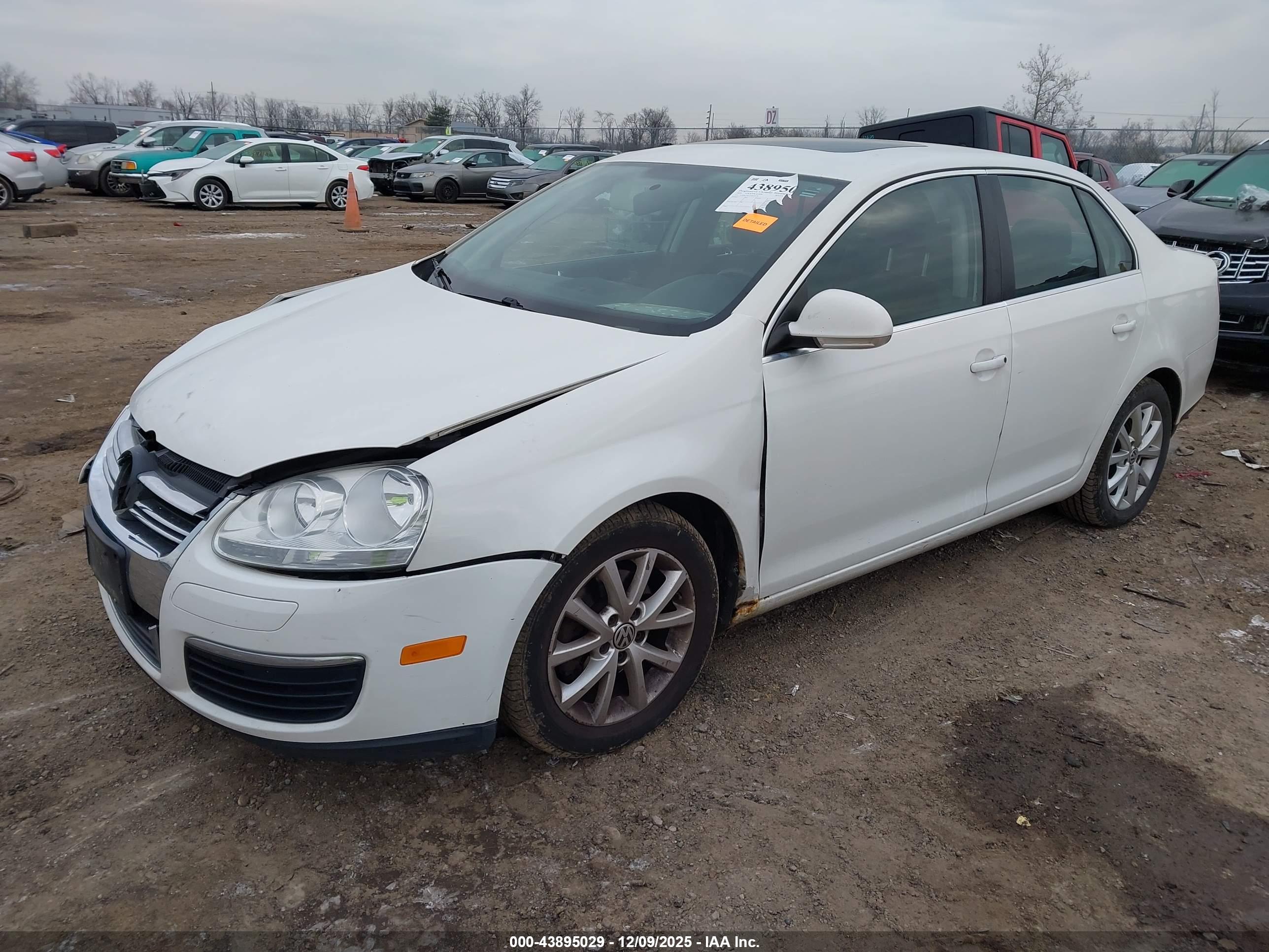 VOLKSWAGEN JETTA image 2
