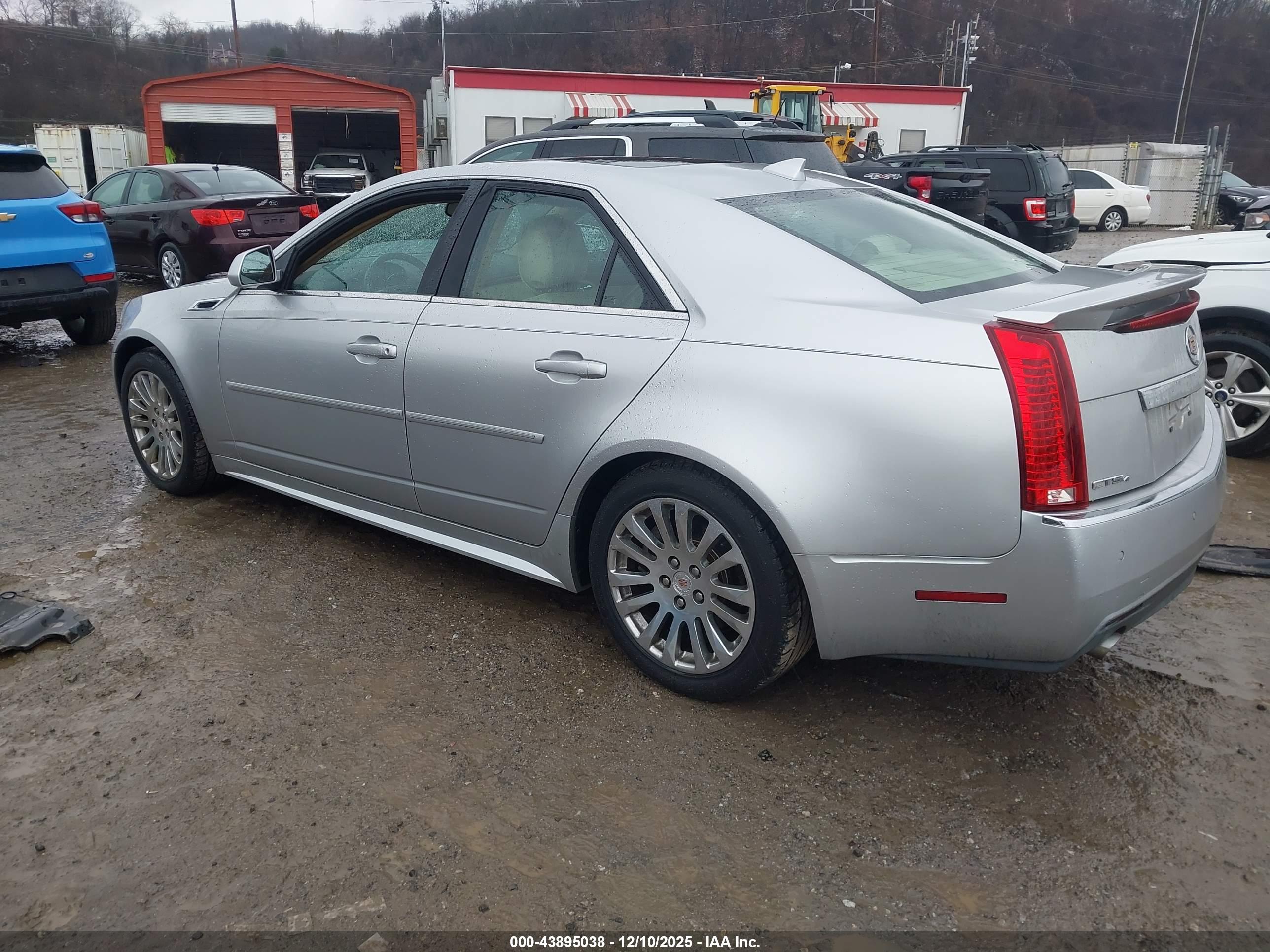 CADILLAC CTS image 3