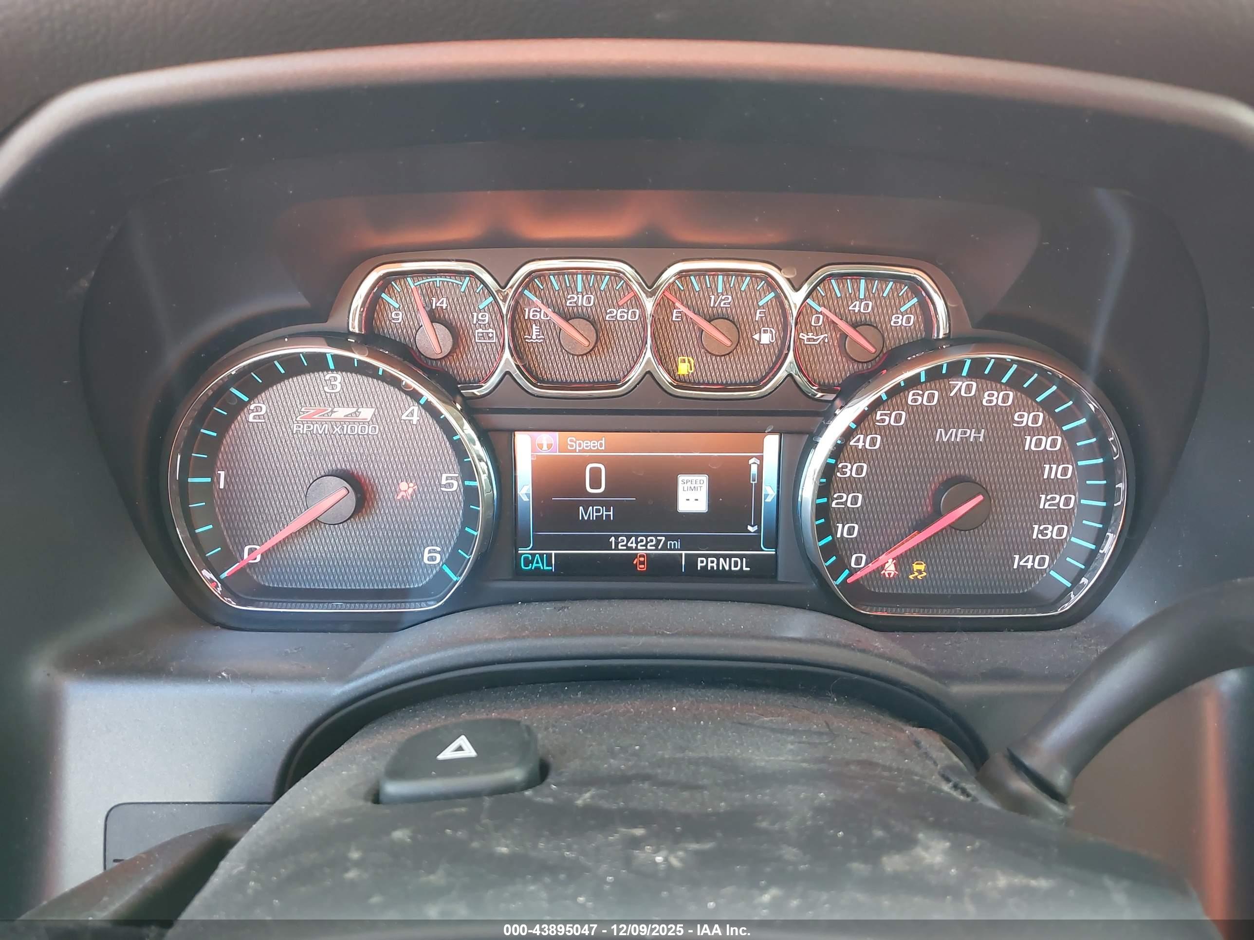 CHEVROLET SILVERADO image 7