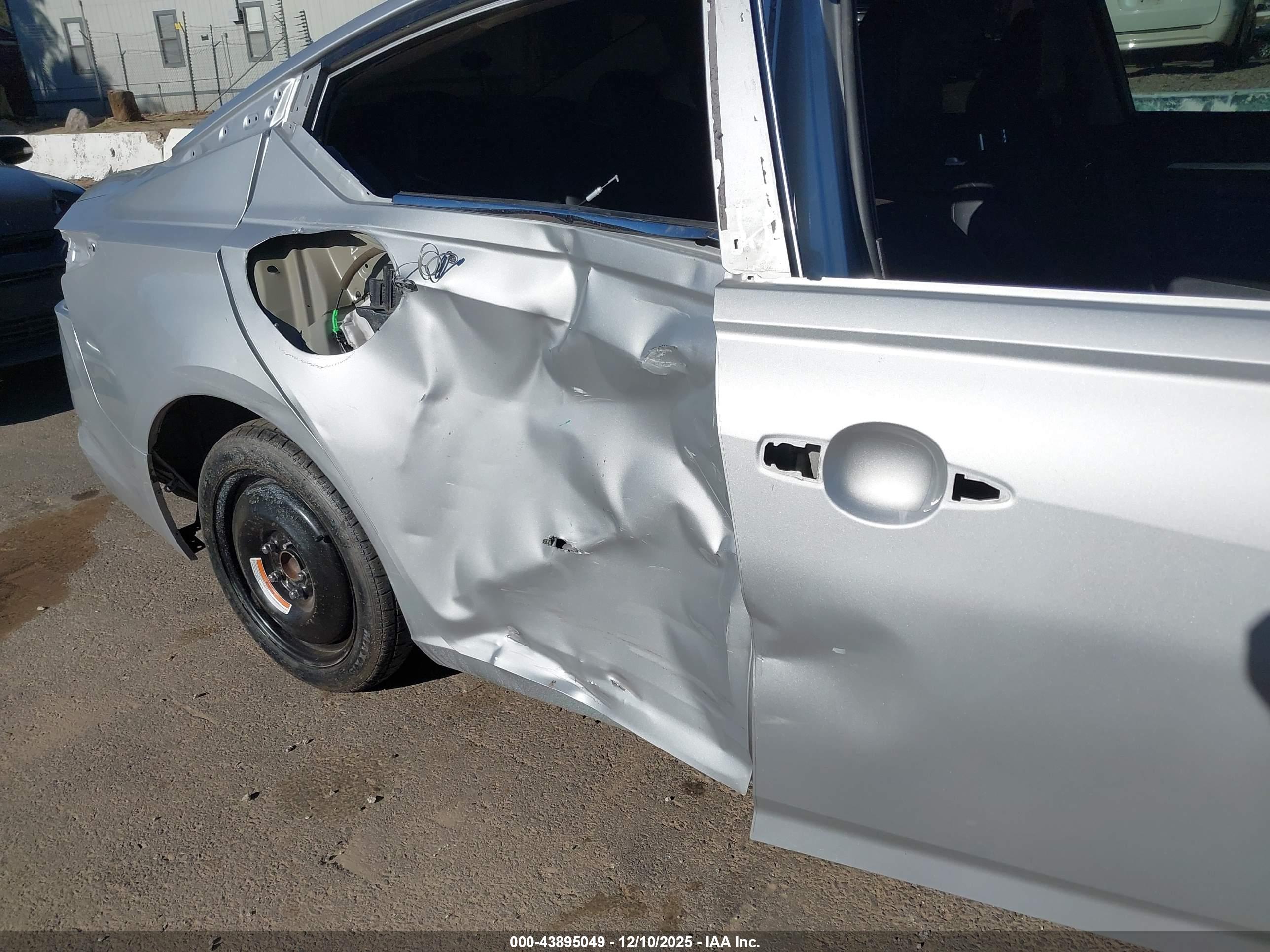 NISSAN ALTIMA image 6