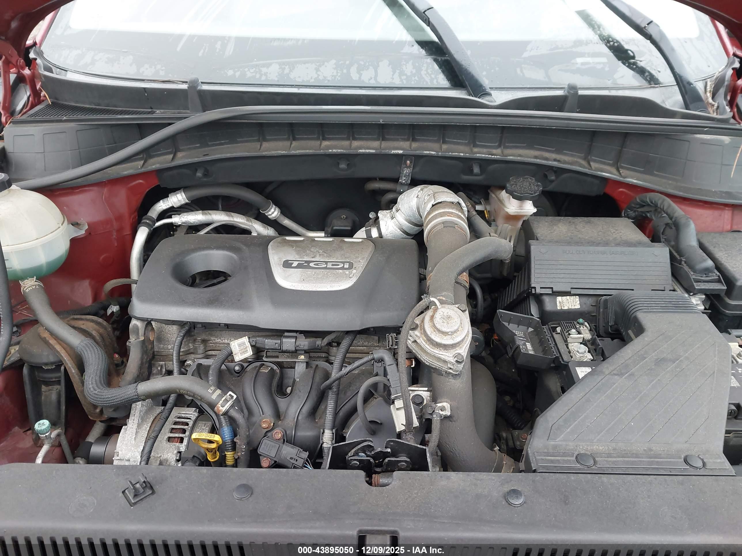 HYUNDAI TUCSON image 10