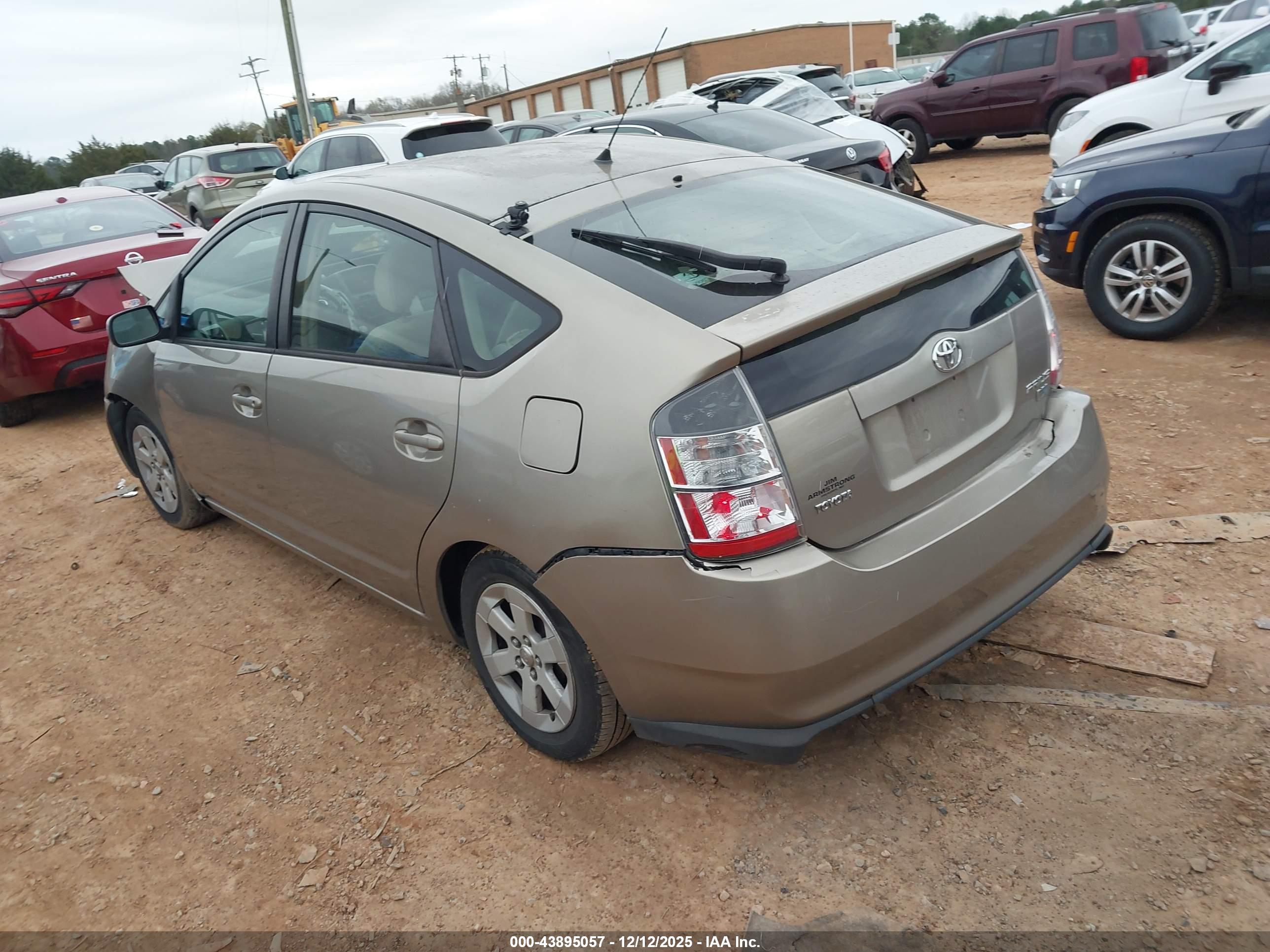 TOYOTA PRIUS image 3