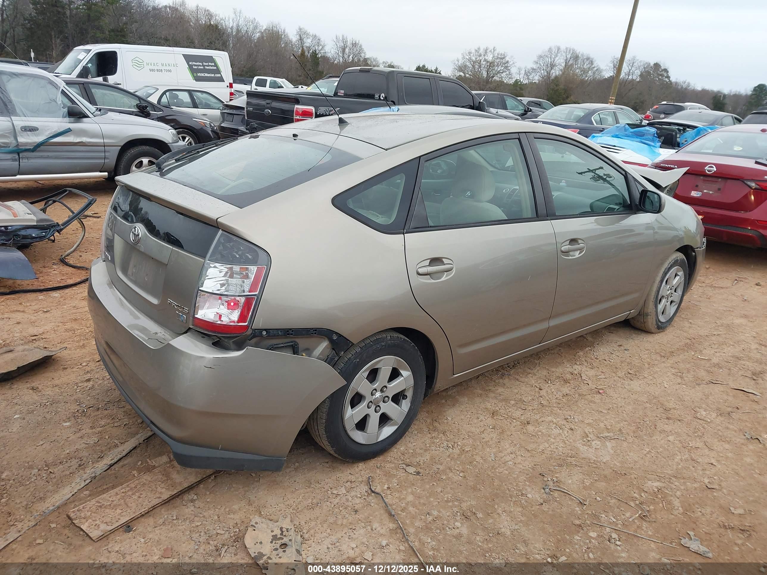 TOYOTA PRIUS image 4