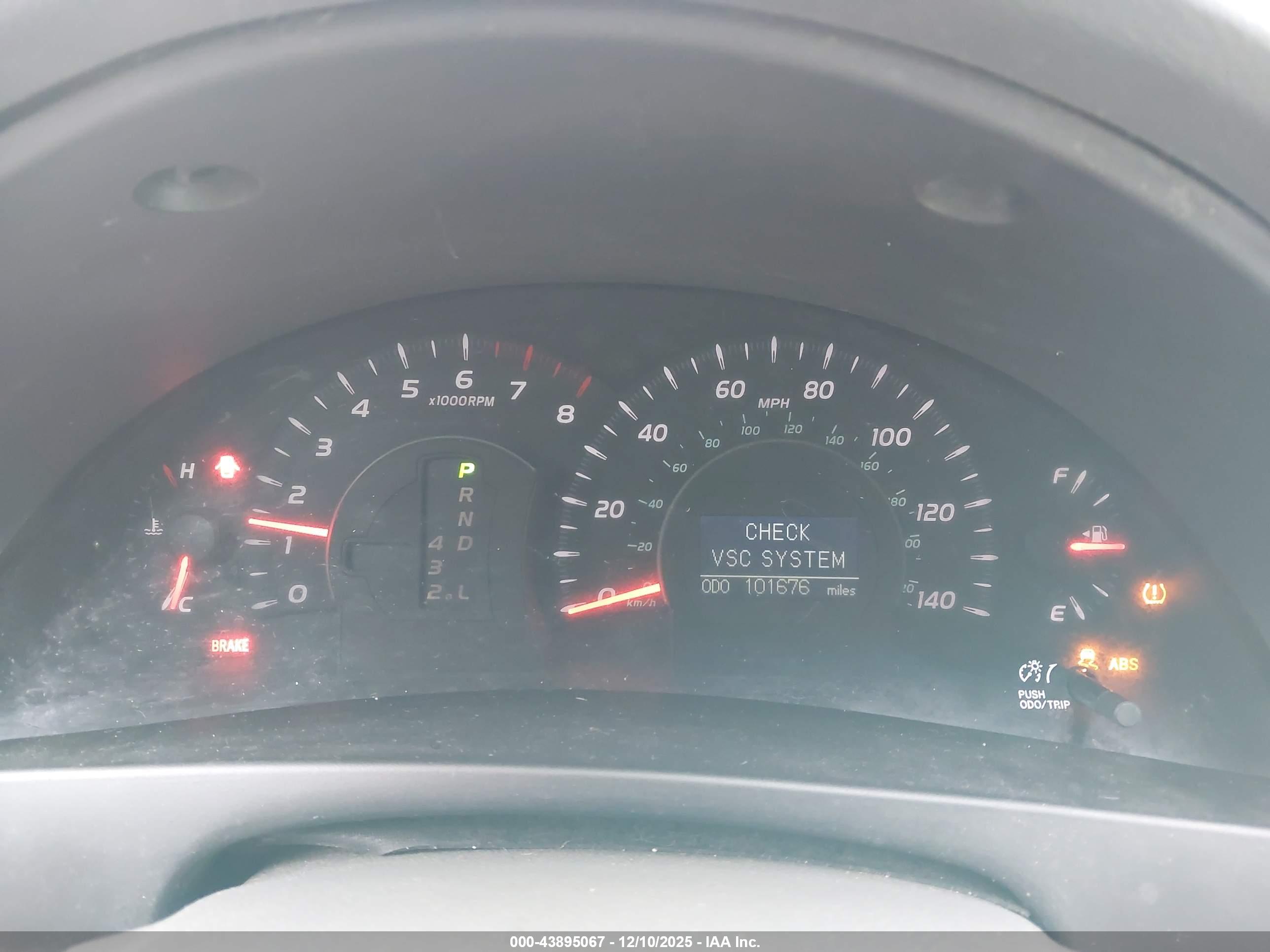 TOYOTA CAMRY image 7
