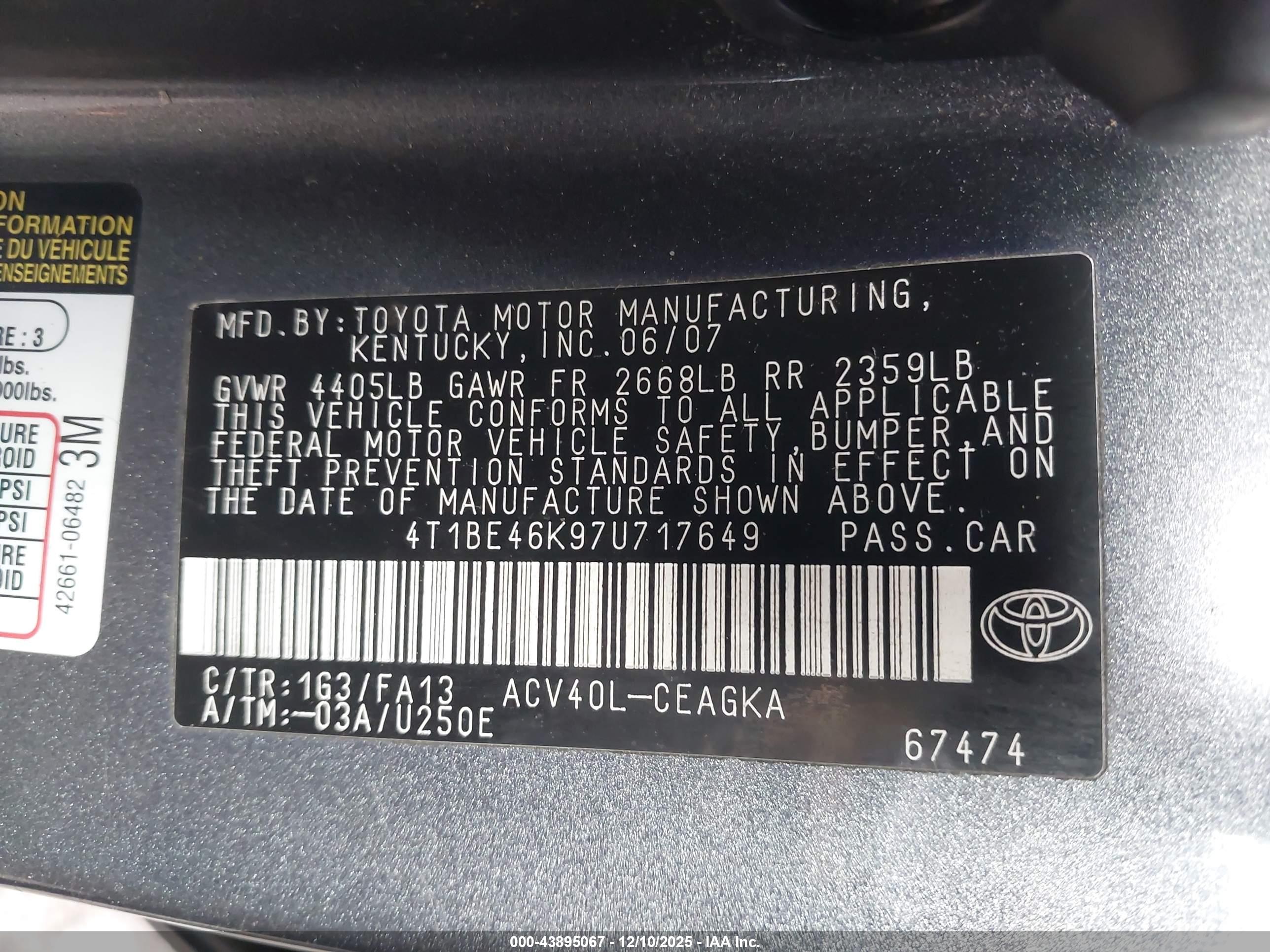 TOYOTA CAMRY image 9