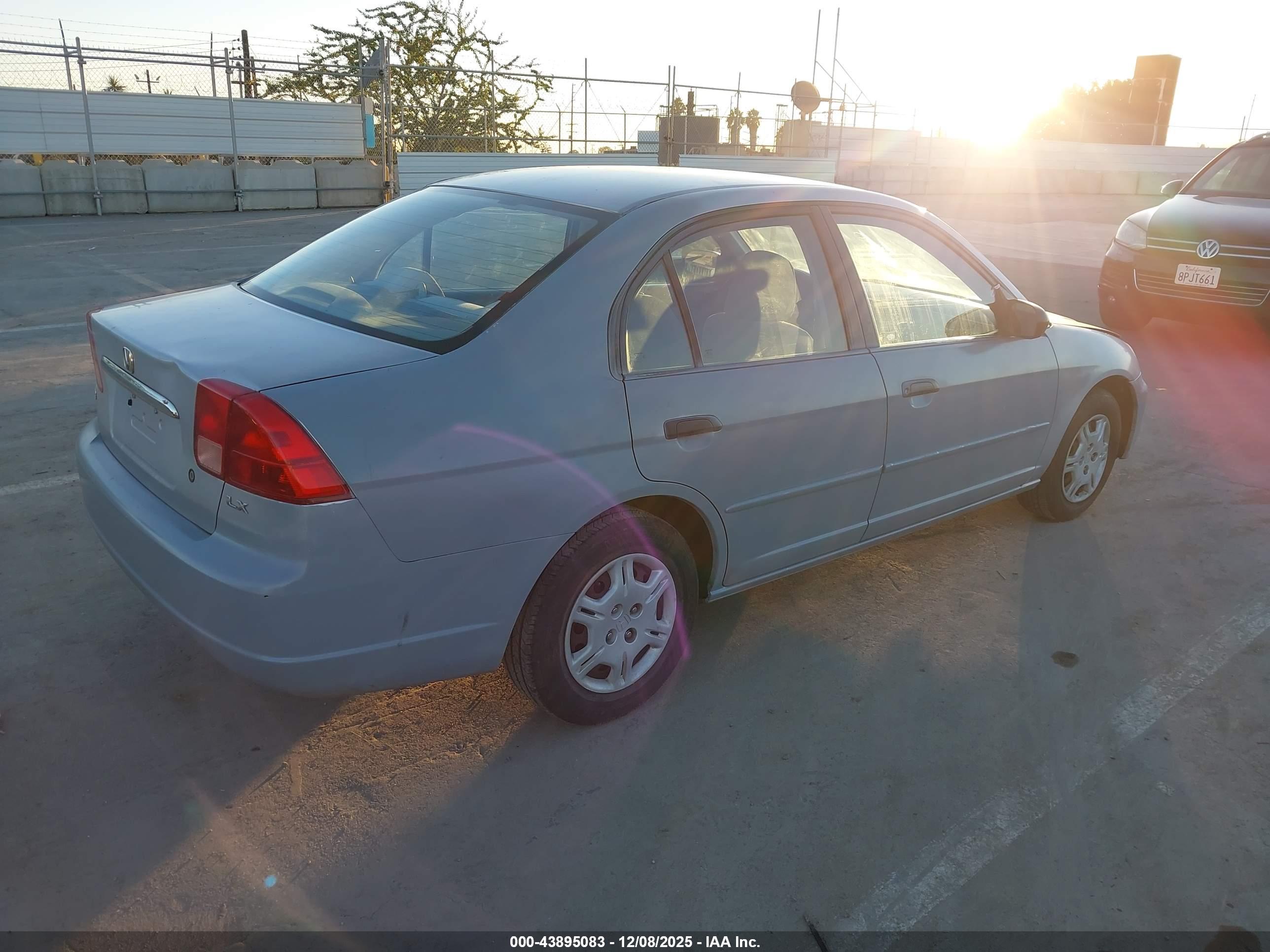 HONDA CIVIC image 4