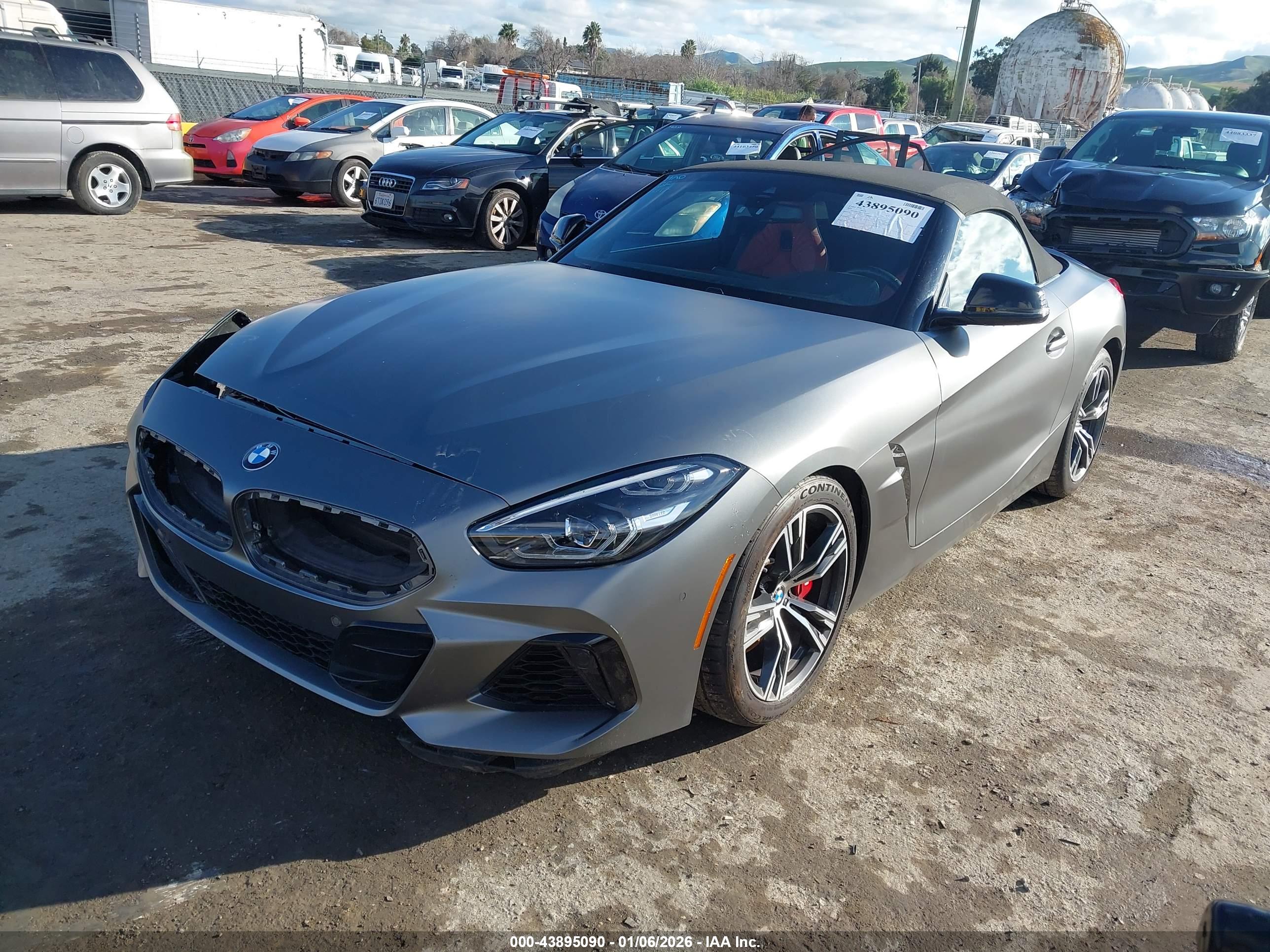 BMW Z4 image 2