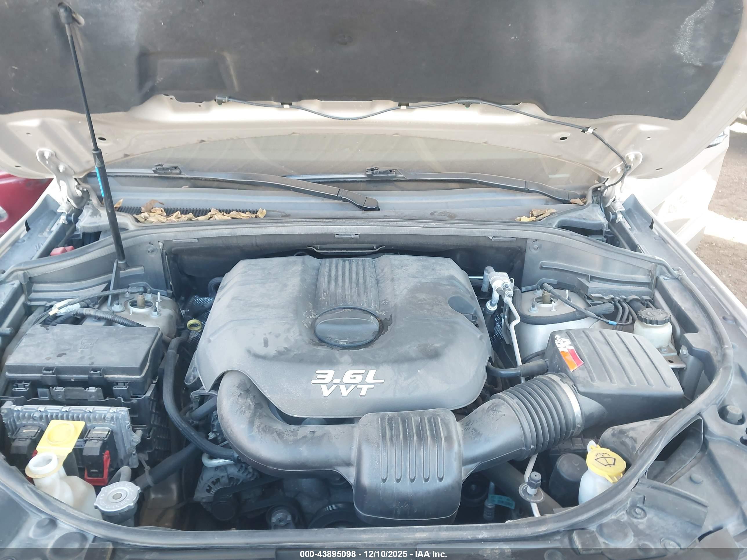 JEEP GRAND image 10